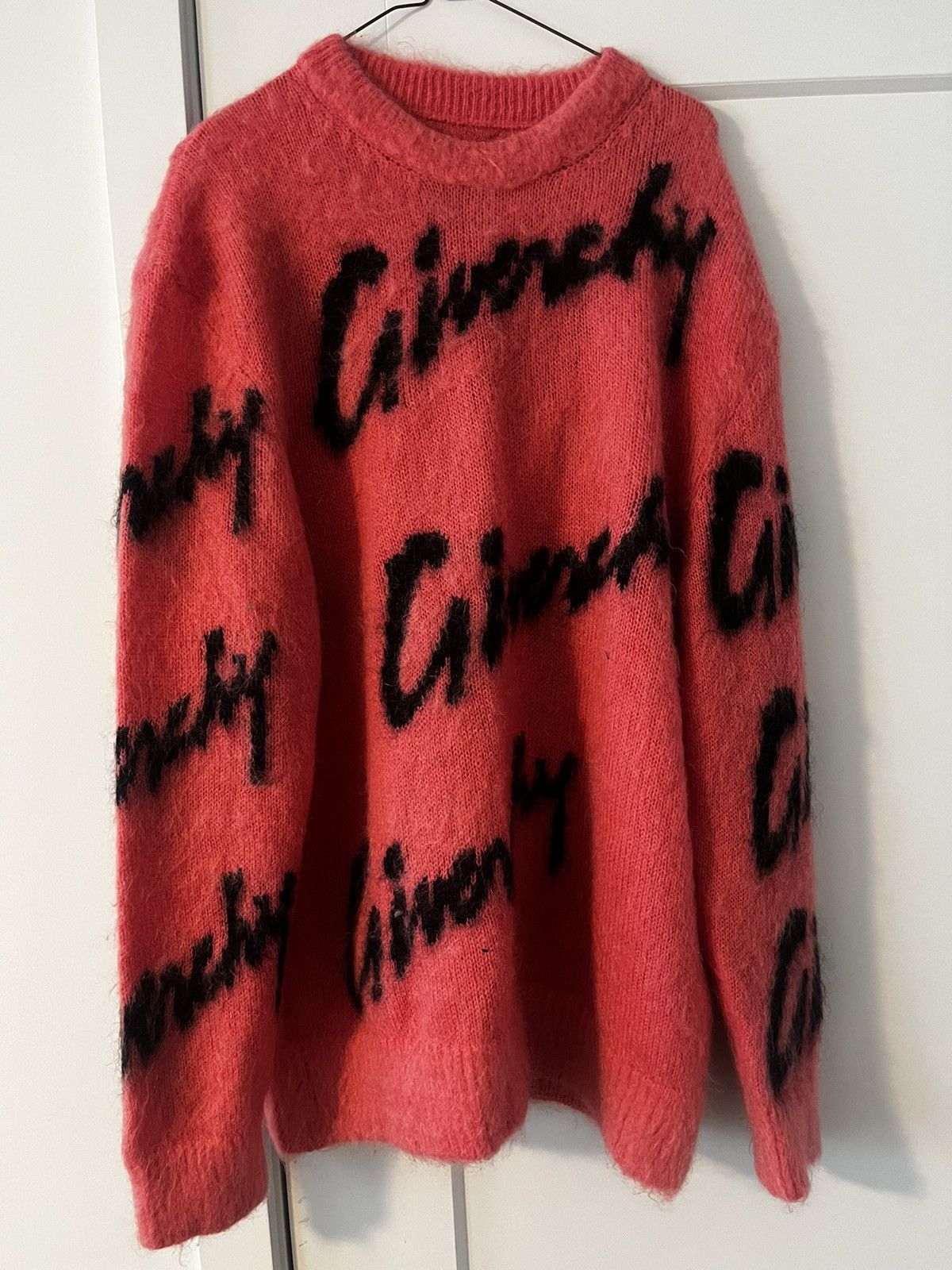 Givenchy GIVENCHY Men Sweater BM90TW4YLC 001 | Grailed
