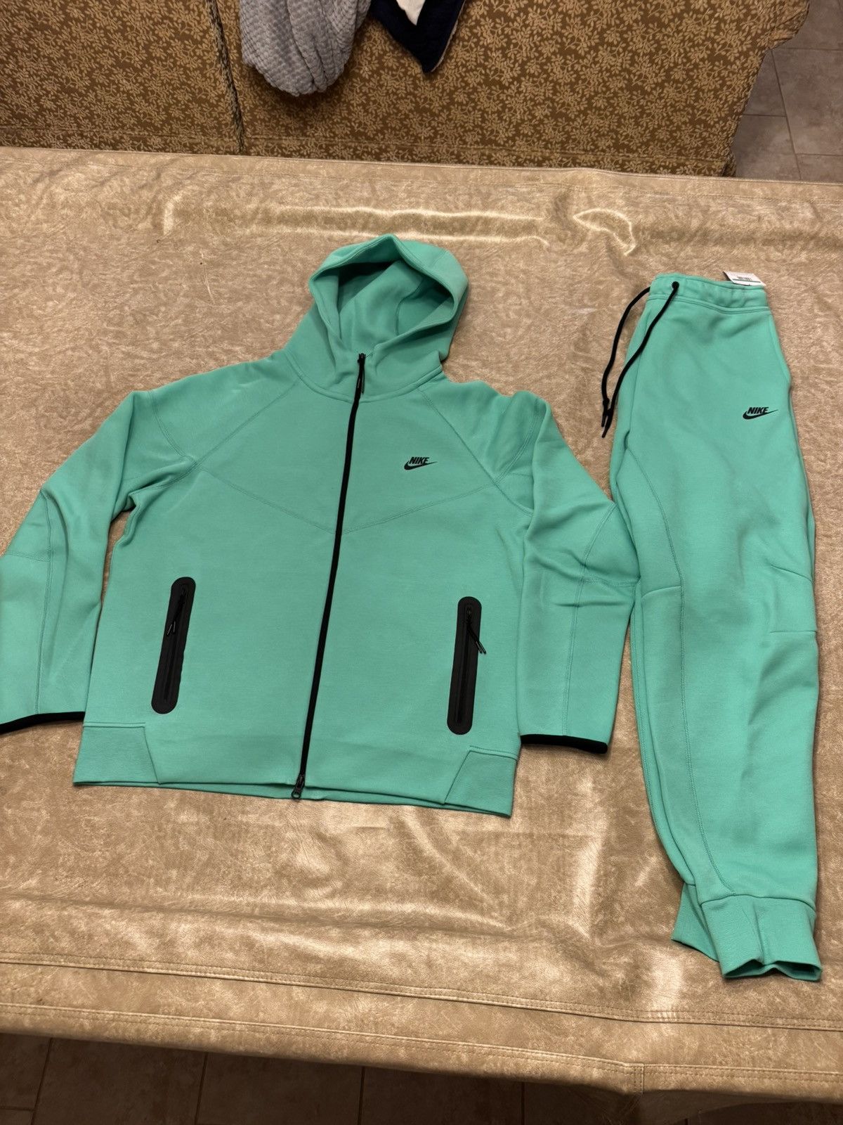 Nike Nike tech set Size US XL / EU 56 / 4 - 1 Thumbnail
