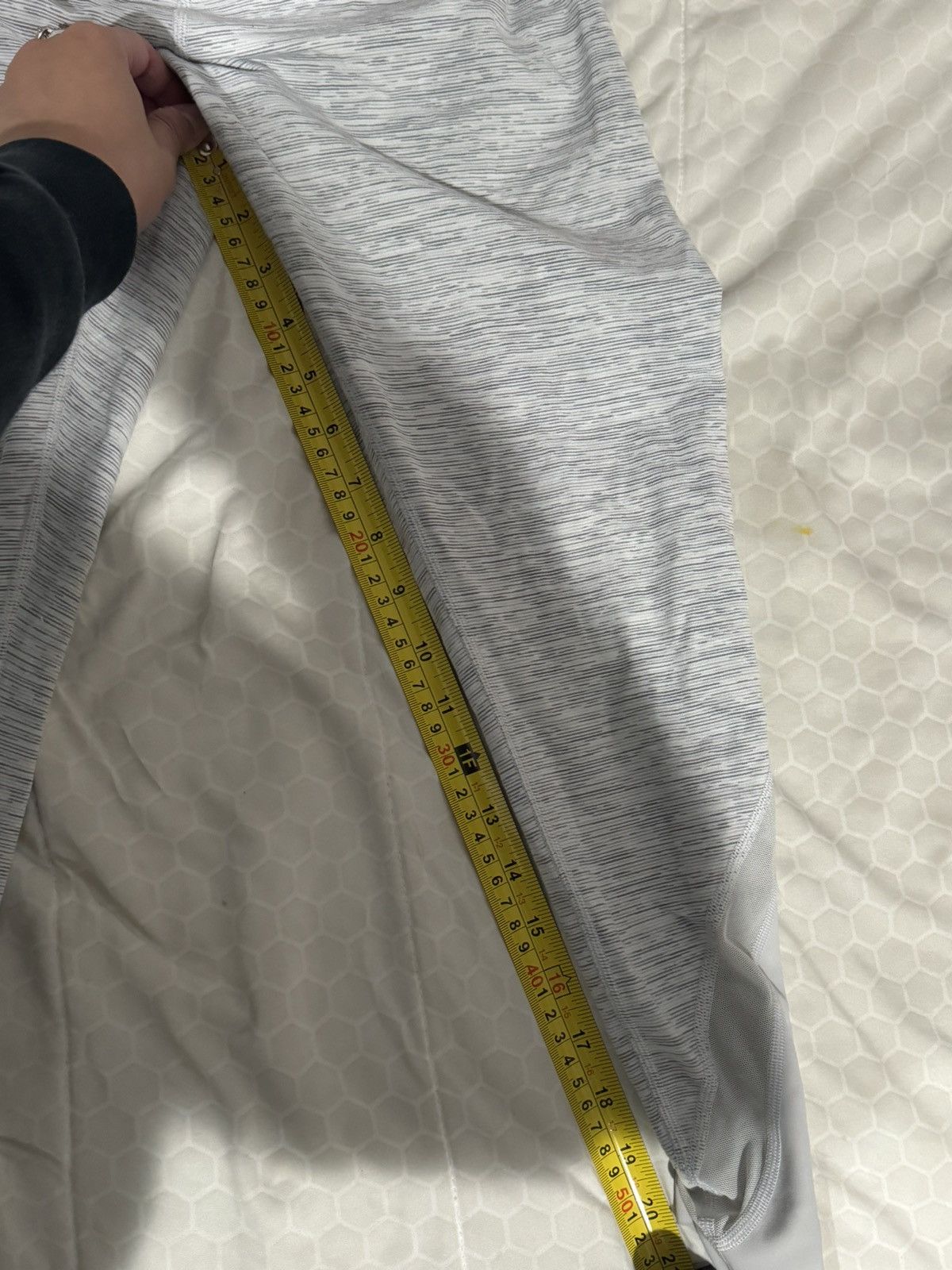 Lululemon Lululemon Gray Striped White Leggings Size 28" / US 6 / IT 42 - 5 Thumbnail