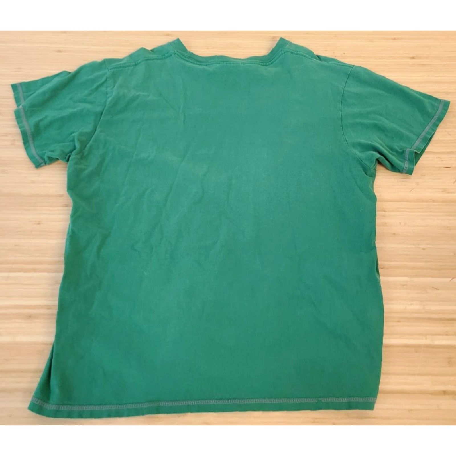 Nike VINTAGE Nike Green Large Shirt Swoosh Logo Silver Tag Y2K T-Shirt Mens Size US L / EU 52-54 / 3 - 4 Thumbnail