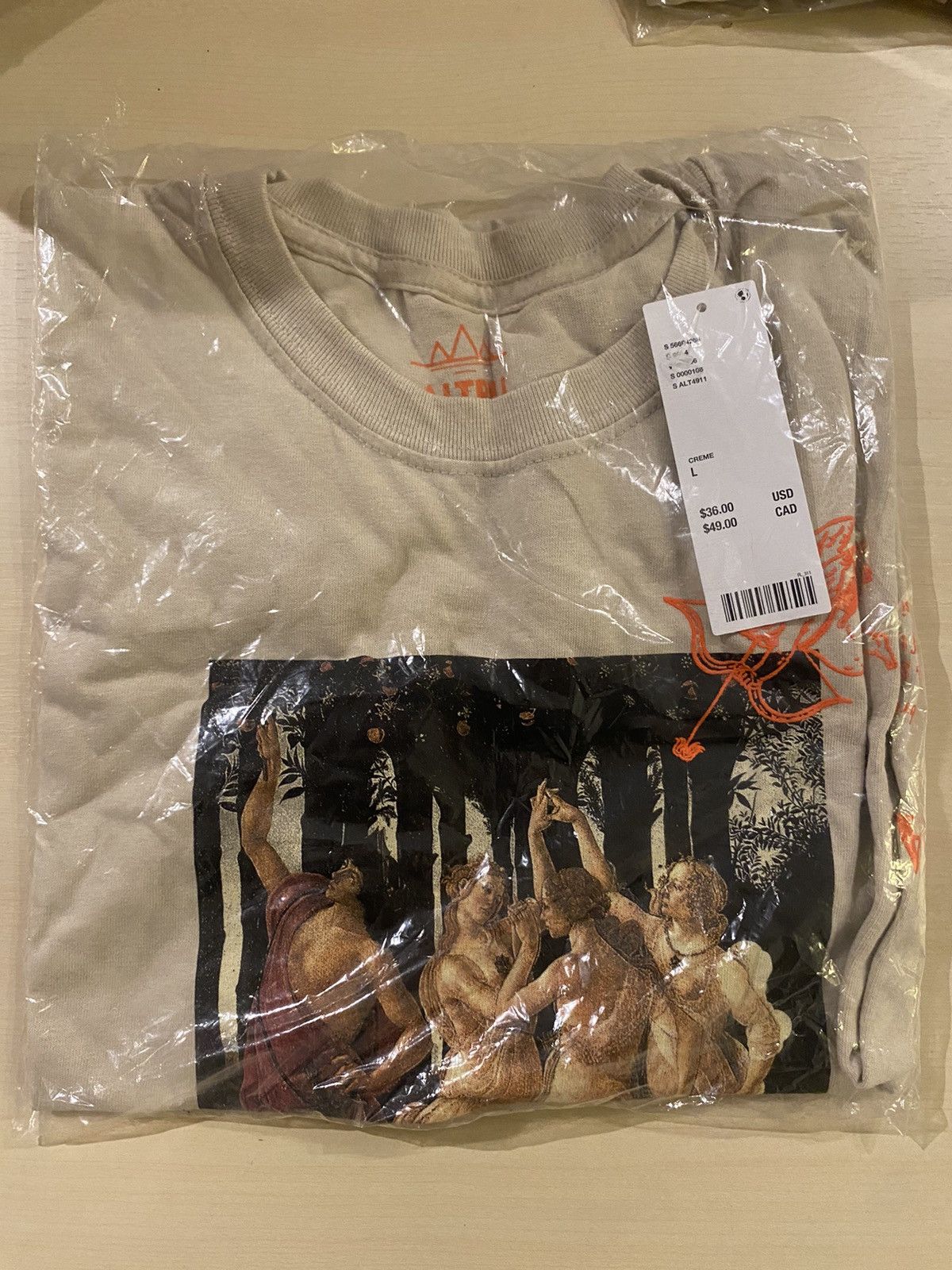 Altru Altru primavera graphic tee shirt t-shirt cream roman art L Size US L / EU 52-54 / 3 - 13 Thumbnail