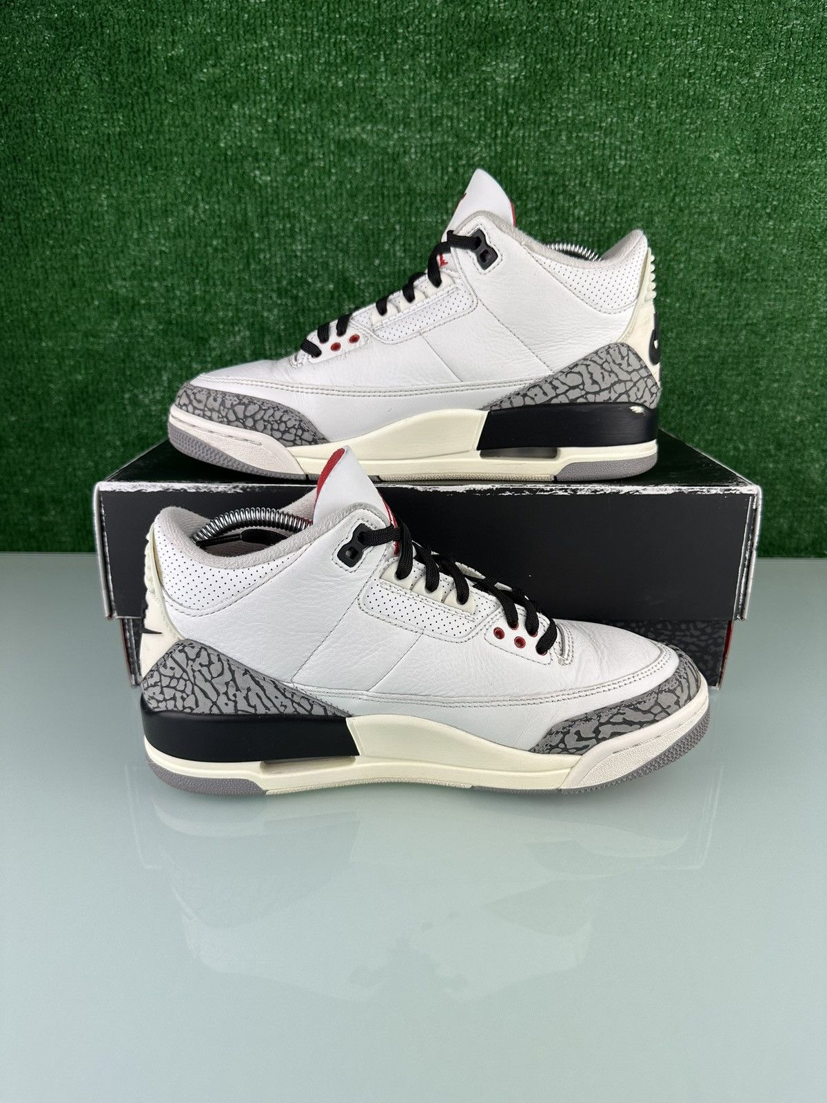 Jordan Brand Jordan 3 Retro Mid White Cement Reimagined Size 7M Size US 7 / EU 40 - 3 Thumbnail
