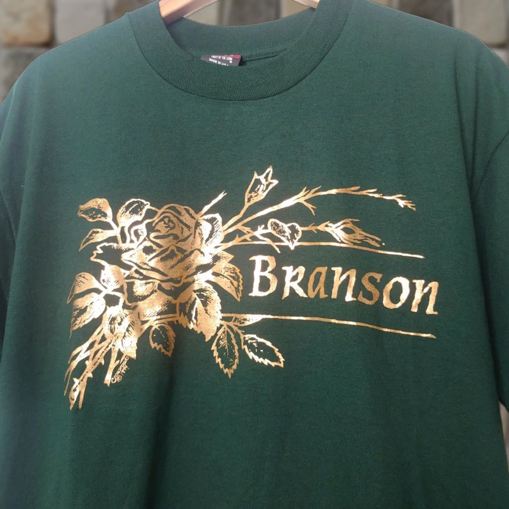 Fruit Of The Loom VINTAGE Branson Missouri Shirt XL Hunter Green Gold Foil Rose Single Stitch T Shirt Men Cotton/Polyester Brand Fruit of the Loom Made in USA Size US XL / EU 56 / 4 - 1 Thumbnail