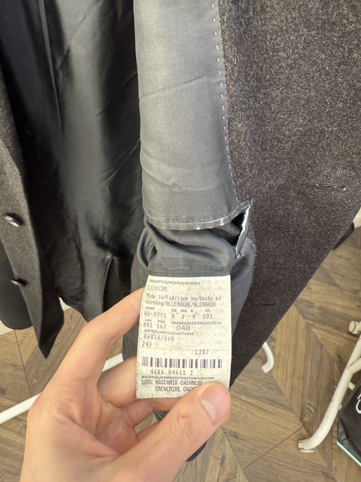 Hugo Boss Vintage Hugo Boss Selection Cashmere Overcoat Tailored Size US M / EU 48-50 / 2 - 8 Thumbnail