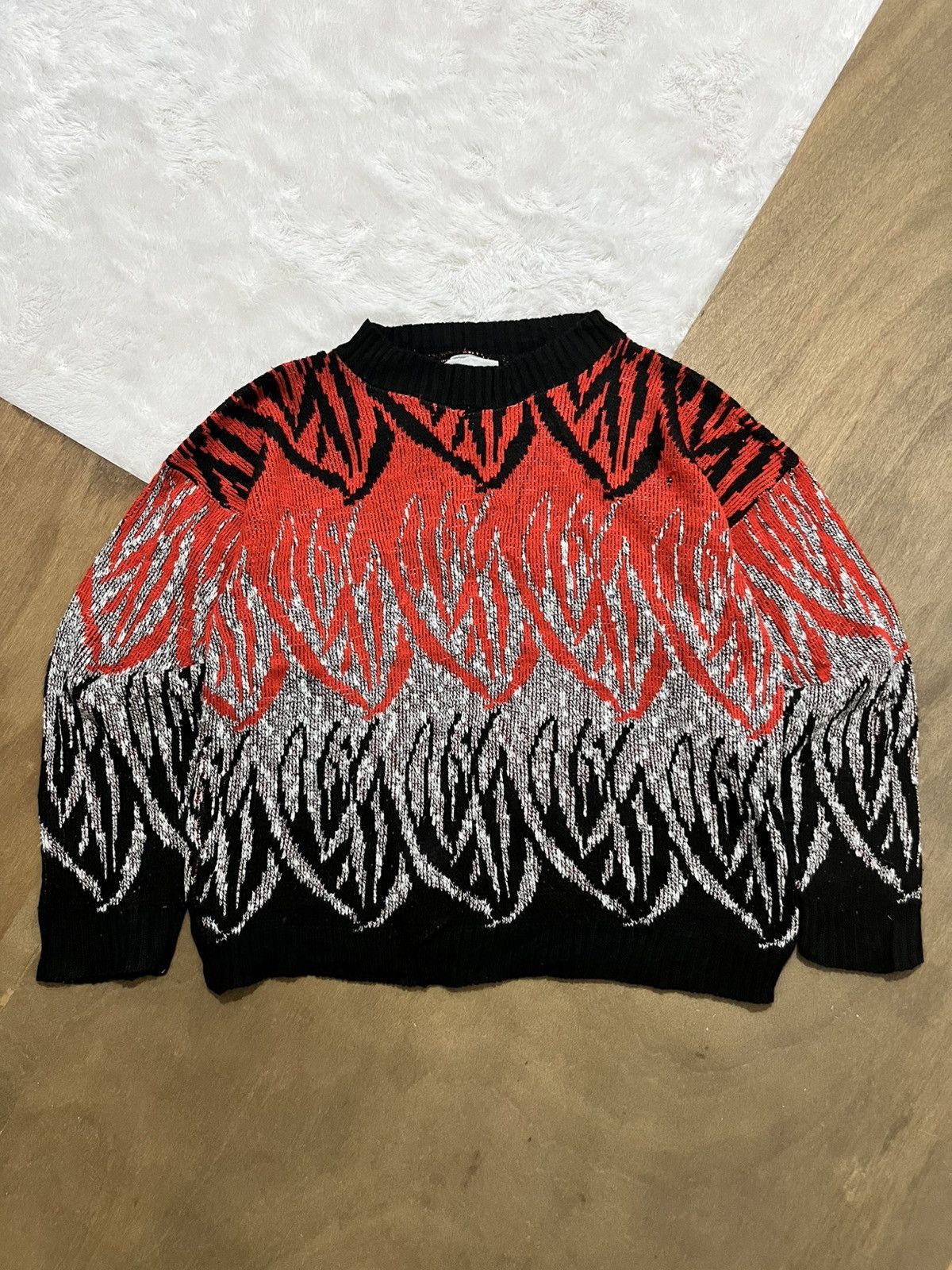 Other Vintage 90s Teasers Flame Pattern Knit Sweater Made In USA Size US L / EU 52-54 / 3 - 1 Thumbnail