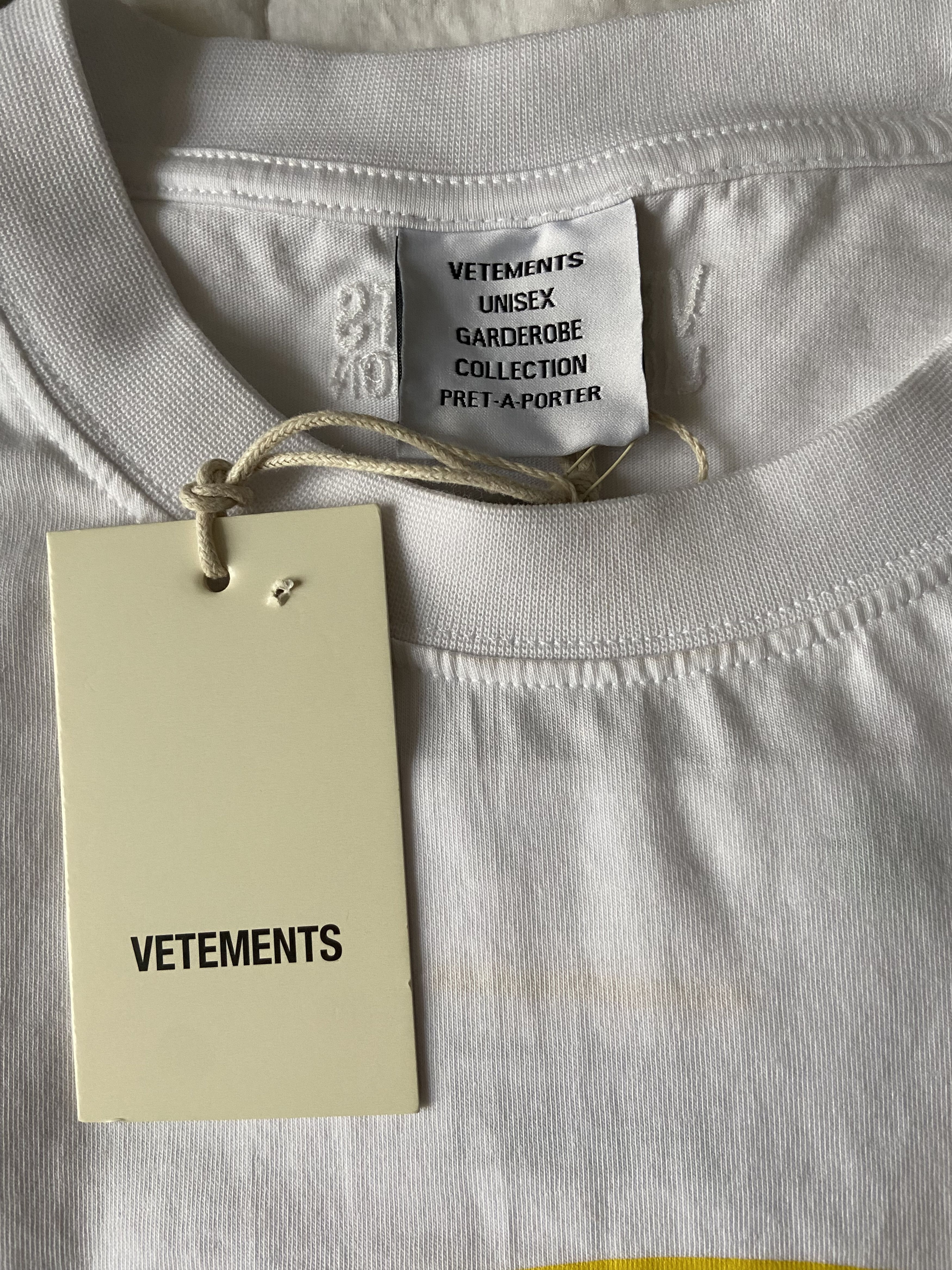 Vetements Vetements Unicorn Tshirt Size US S / EU 44-46 / 1 - 5 Thumbnail