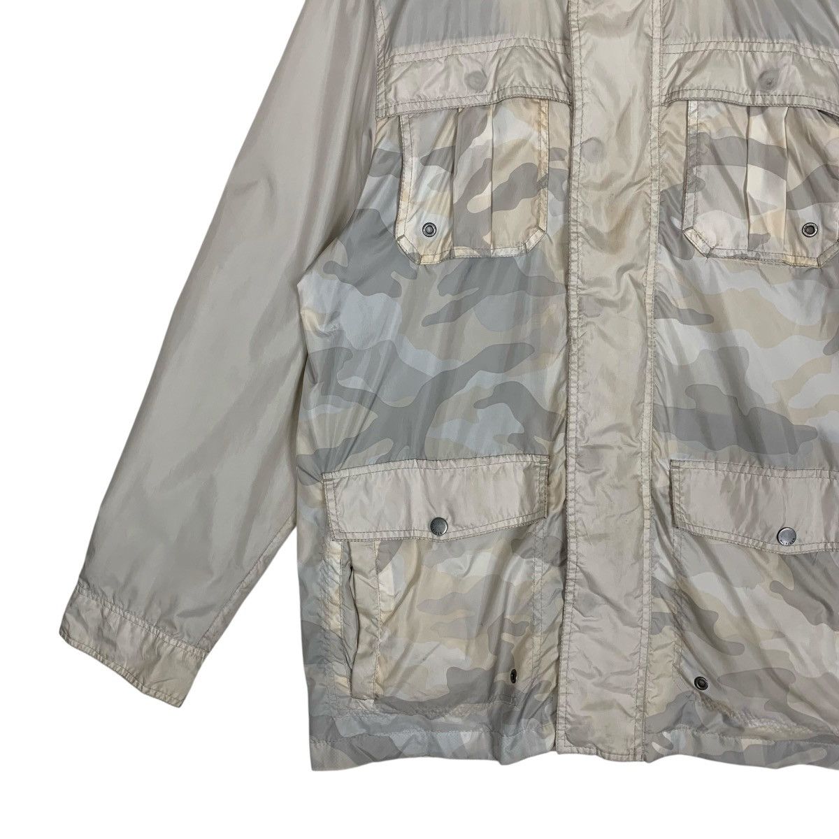 Tommy Hilfiger Vintage Tommy Hilfiger JapaneseBrand Outdoor Light Jacket Size US M / EU 48-50 / 2 - 5 Thumbnail