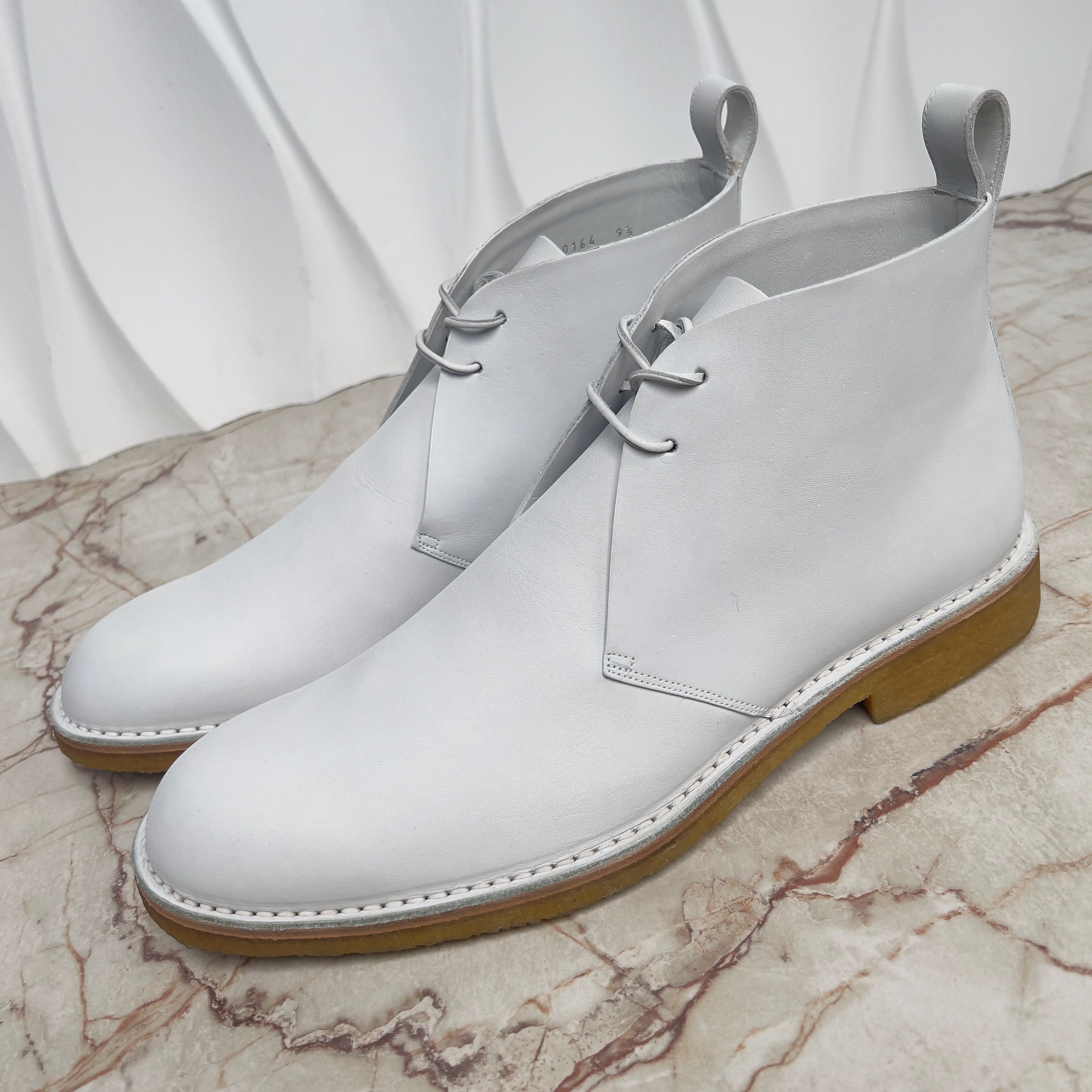 Louis Vuitton Chukka Desert Boots White Leather Size US 10.5 / EU 43-44 - 2 Thumbnail