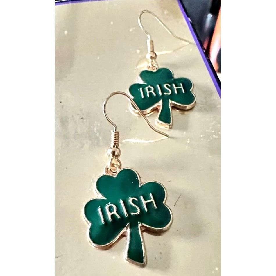 Handmade St Patricks Day Shamrock Earrings Dangle Hooks New Irish Fes Size ONE SIZE - 7 Thumbnail
