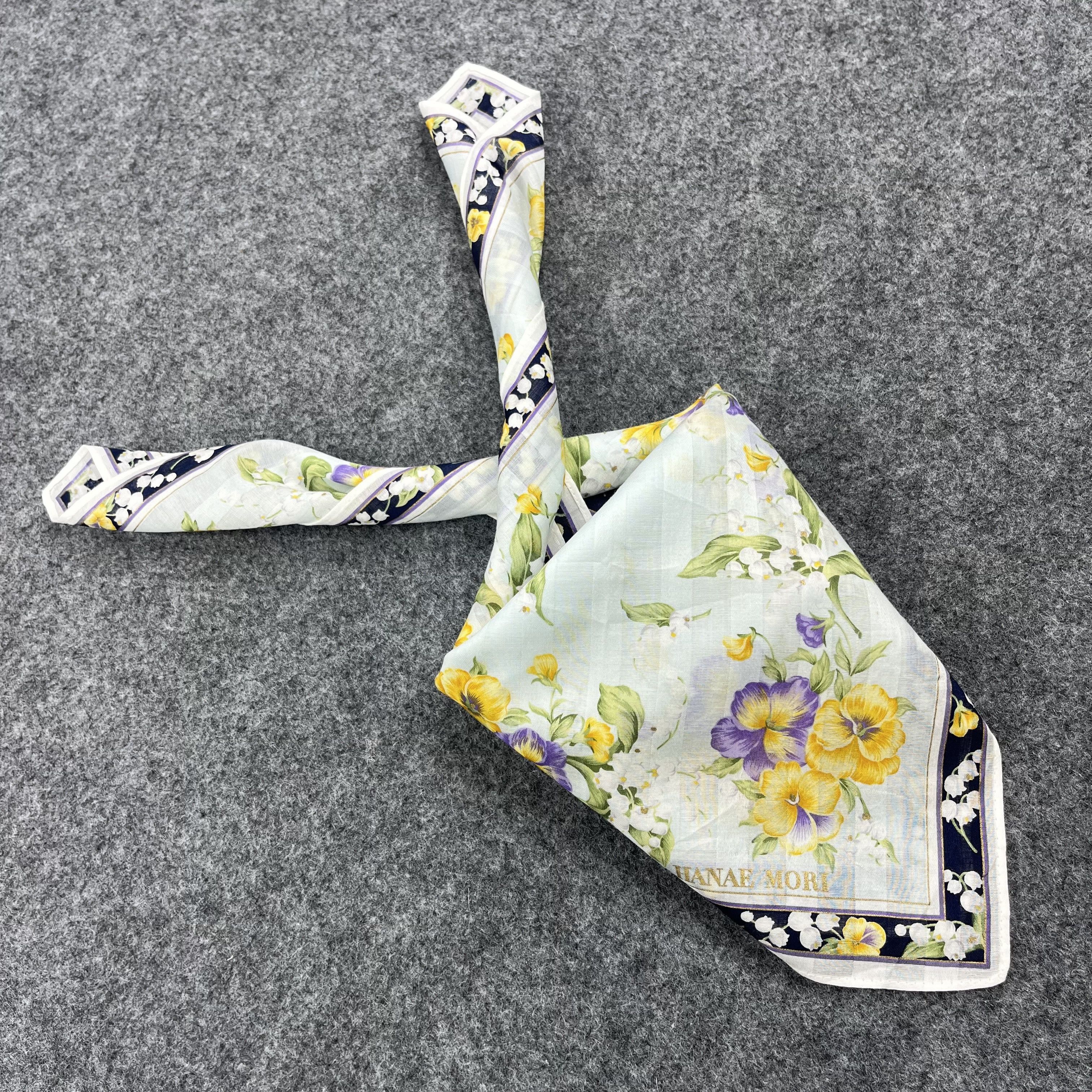 Hanae Mori Hanae Mori Bandana / Handkerchief / Neckerchief B1596 Size ONE SIZE - 8 Thumbnail