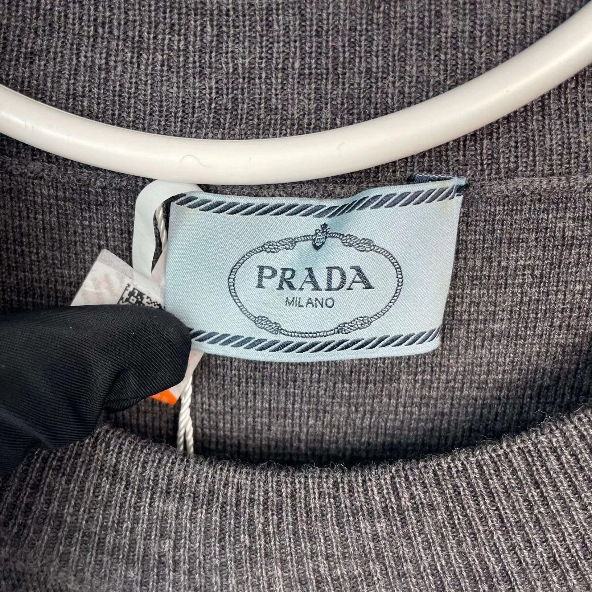 Prada Prada Wool Dress Gray EU40 Size M / US 6-8 / IT 42-44 - 3 Thumbnail