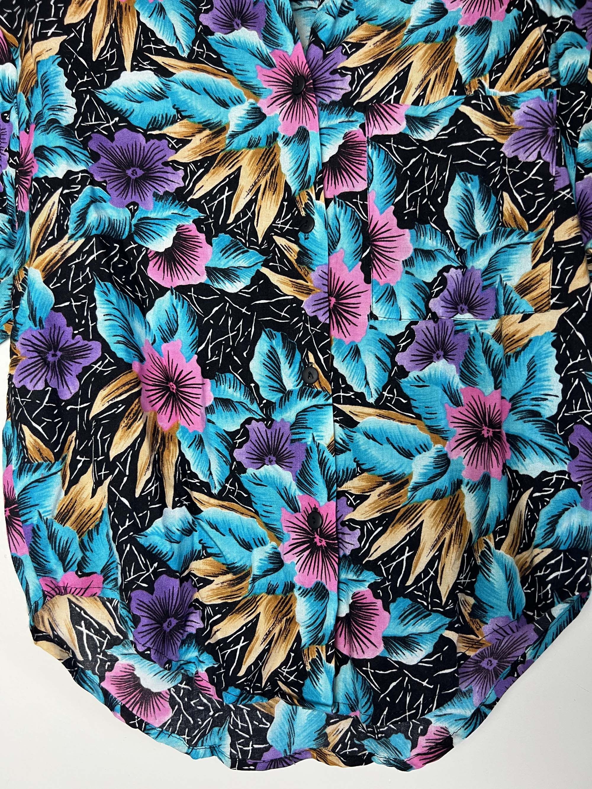 Vintage Vintage 1980's-1990's C.H. Sport Floral Aloha Luau Blouse Size S / US 4 / IT 40 - 6 Thumbnail