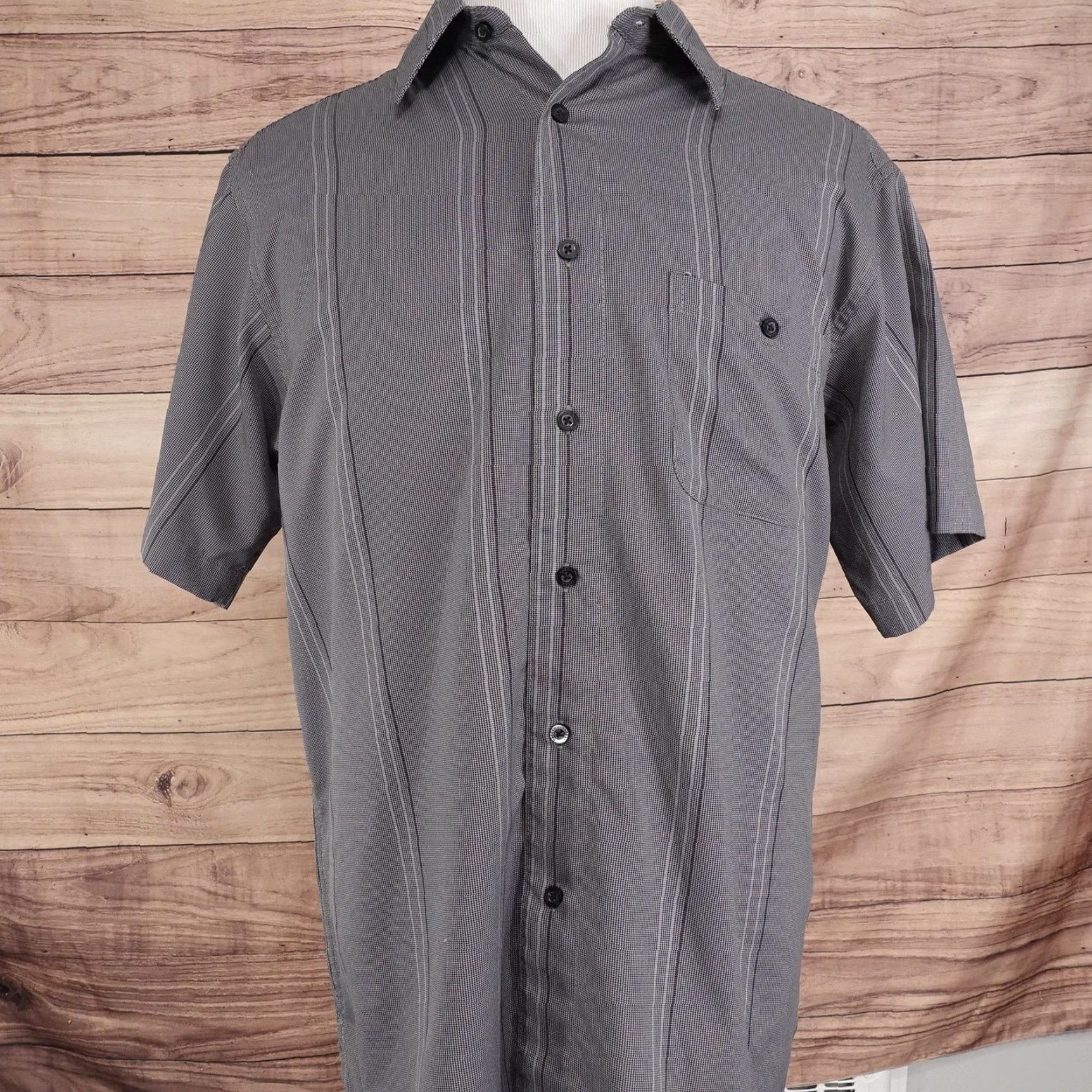 Haggar Haggar Mens Shirt L Gray Short Sleeve Button Front Striped Polyester Casual Size US L / EU 52-54 / 3 - 3 Thumbnail