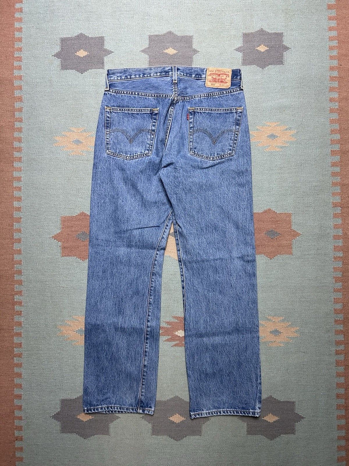 Vintage 90s Levis 501 xx jeans straight button fly medium wash 32x31 Size US 32 / EU 48 - 1 Thumbnail