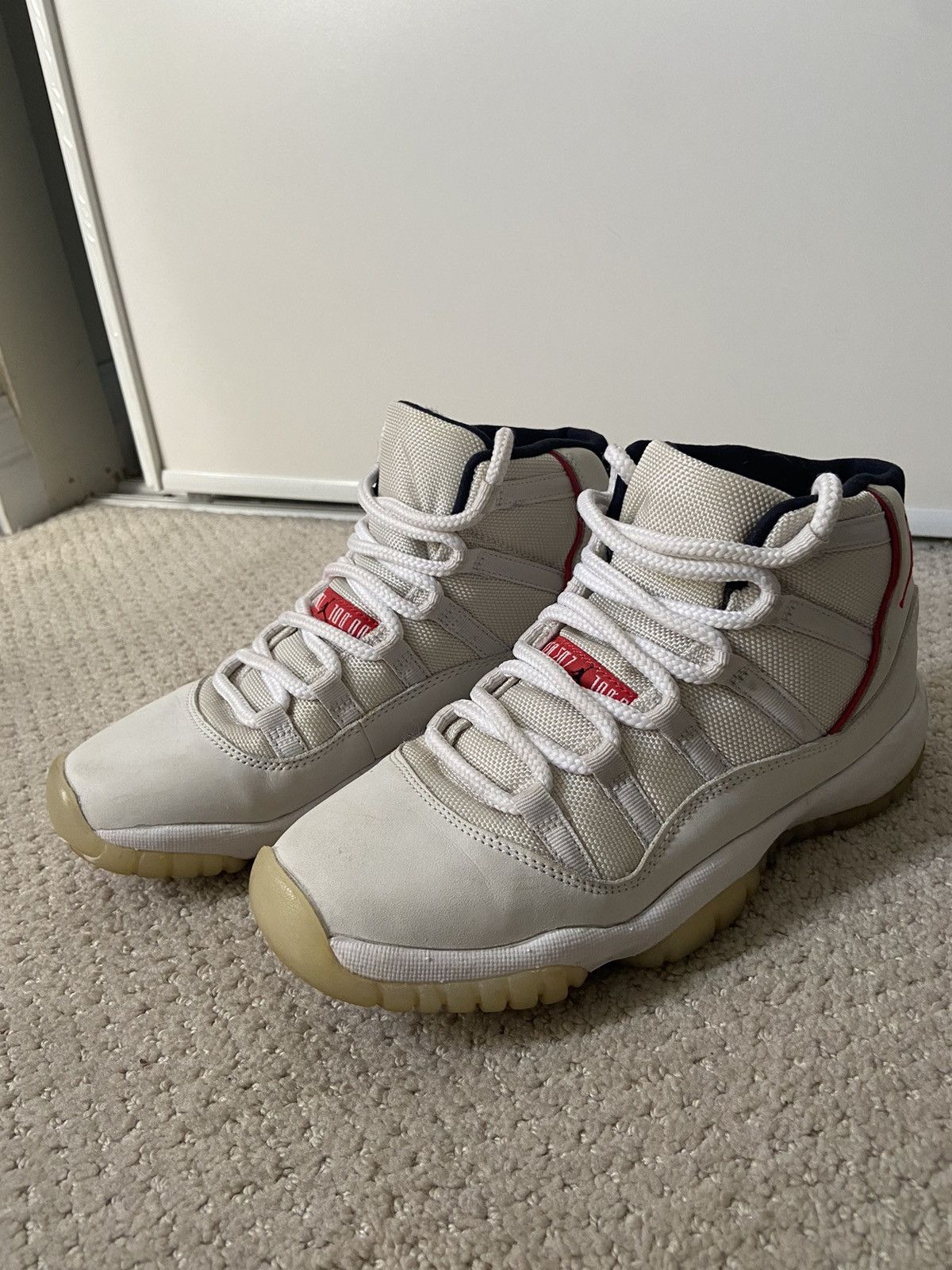 Jordan Brand Jordan 11 platinum tint Size US 7.5 / IT 37.5 - 1 Thumbnail