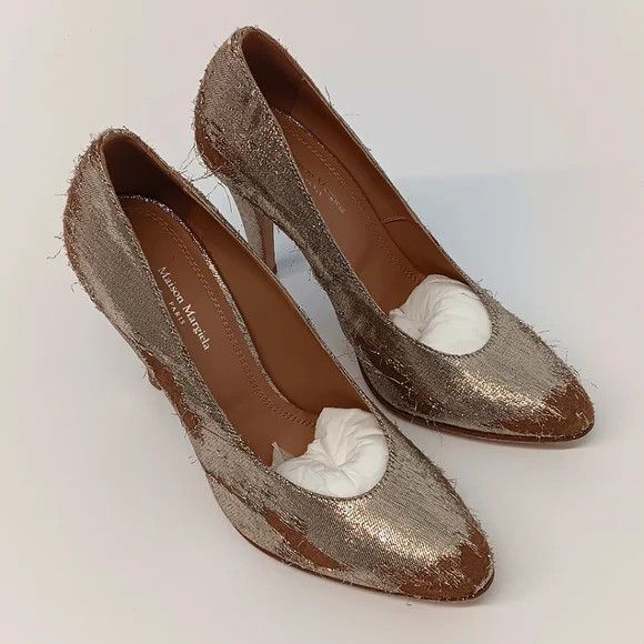 Maison Margiela Maison Margiela Women's Distressed Gold Metallic Pumps -EU39 Size US 9 / IT 39 - 2 Thumbnail