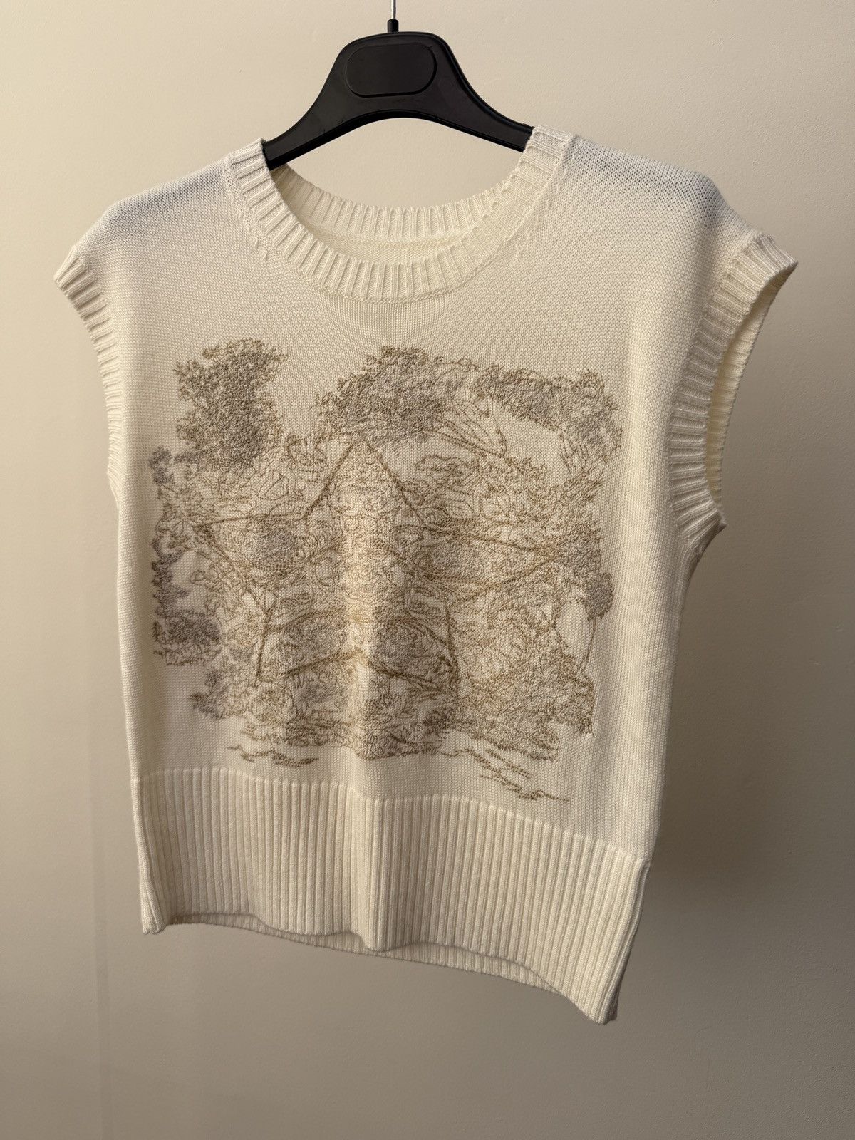 Dior Christian Dior Luxury Knit Vest Bee Embroidery Cream Womens Size S / US 4 / IT 40 - 3 Thumbnail