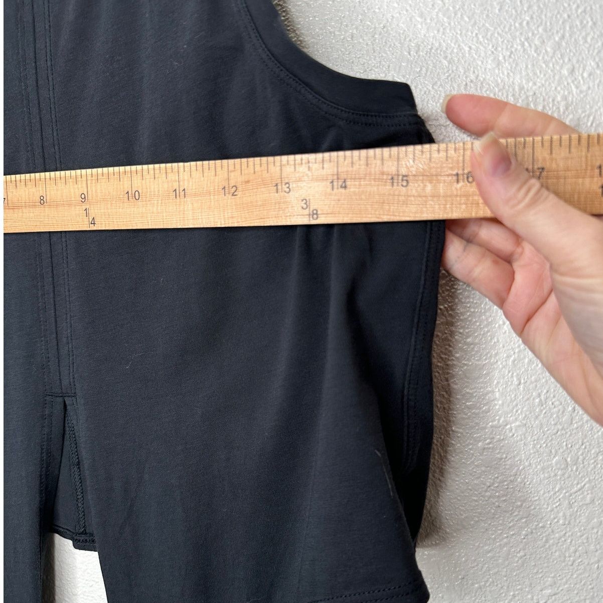 Lululemon Lululemon Black High Neck Front Tie Tank Top Shirt 4 Size S / US 4 / IT 40 - 6 Thumbnail