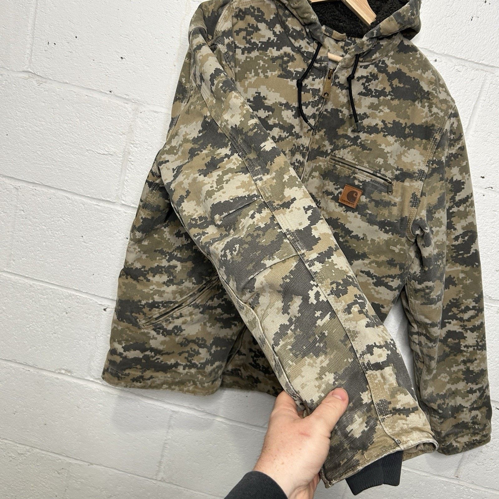 Carhartt Carhartt Sherpa-Lined Hooded Detroit Jacket “Digital Camo” Size US M / EU 48-50 / 2 - 7 Thumbnail