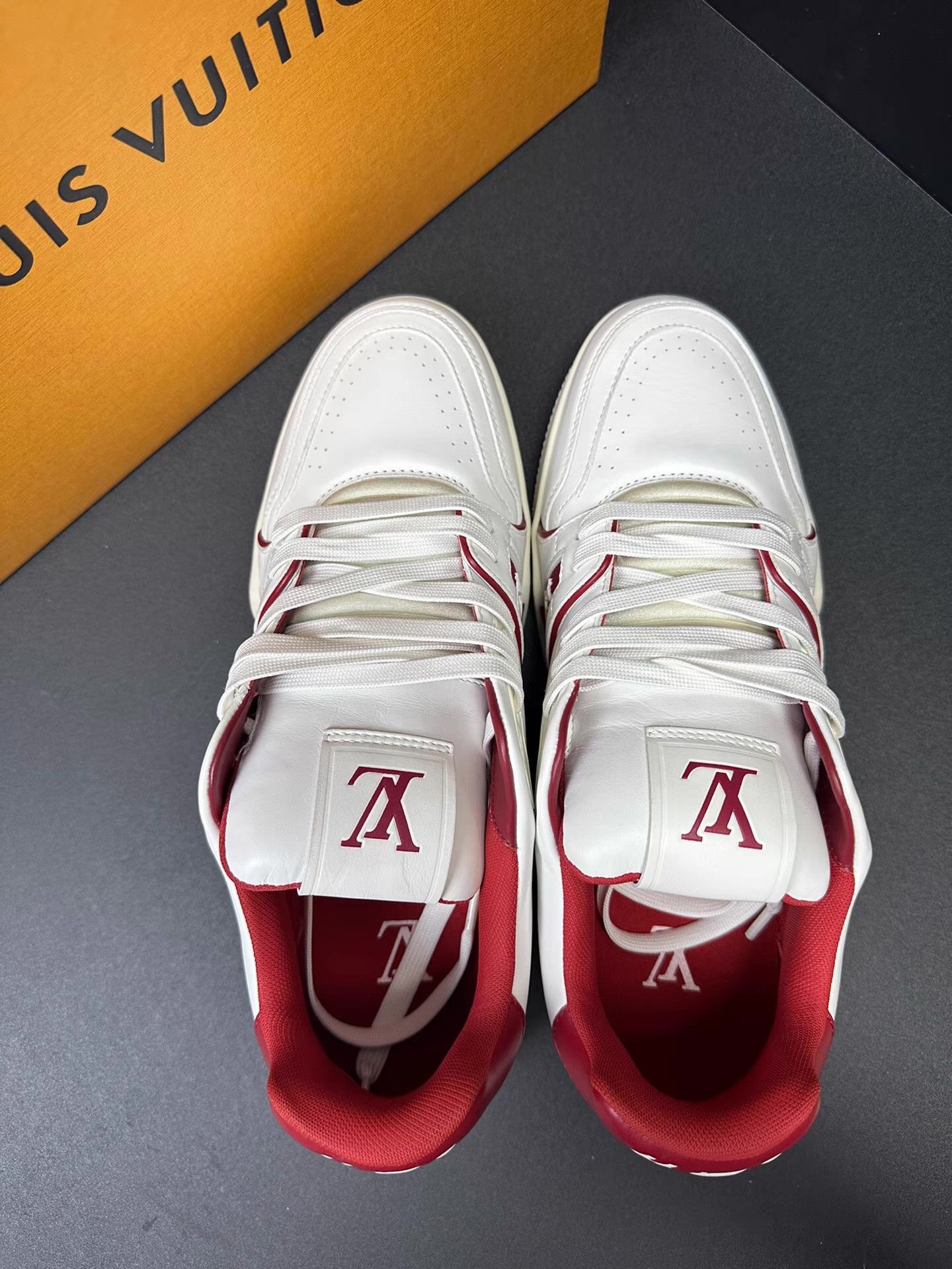 Louis Vuitton Louis Vuitton Trainer Red & White Ｑ20 Size US 8.5 / EU 41-42 - 5 Thumbnail