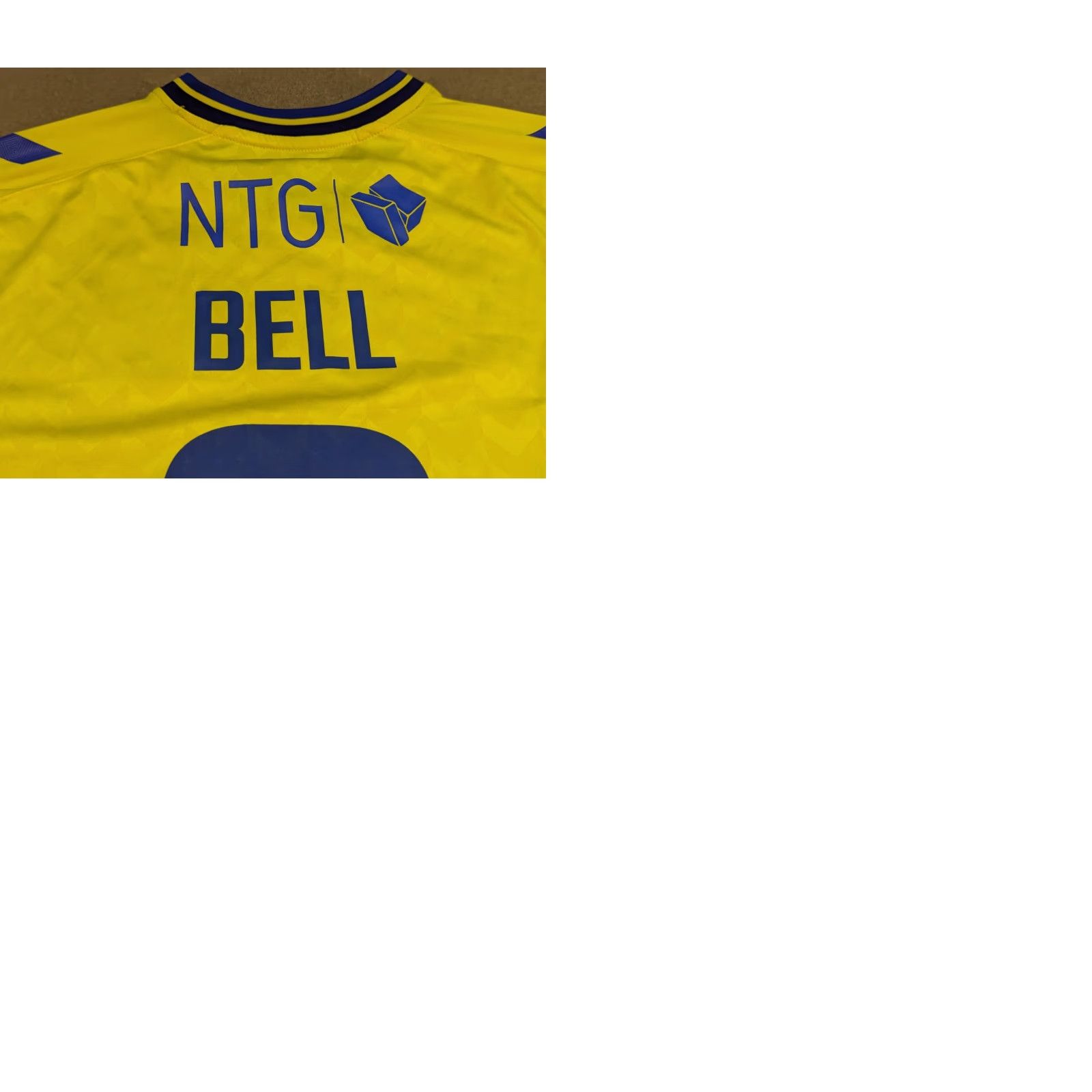 Hummel Hummel Brondby 2022-2023 Joe Bell #6 Football Jersey Mens Size M Home Adult Size US M / EU 48-50 / 2 - 10 Thumbnail