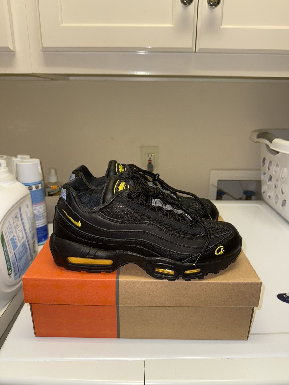 Corteiz × Nike Nike x Corteiz Air Max 95 Honey Black US Men’s size 9.5 Size US 9.5 / EU 42-43 - 7 Thumbnail