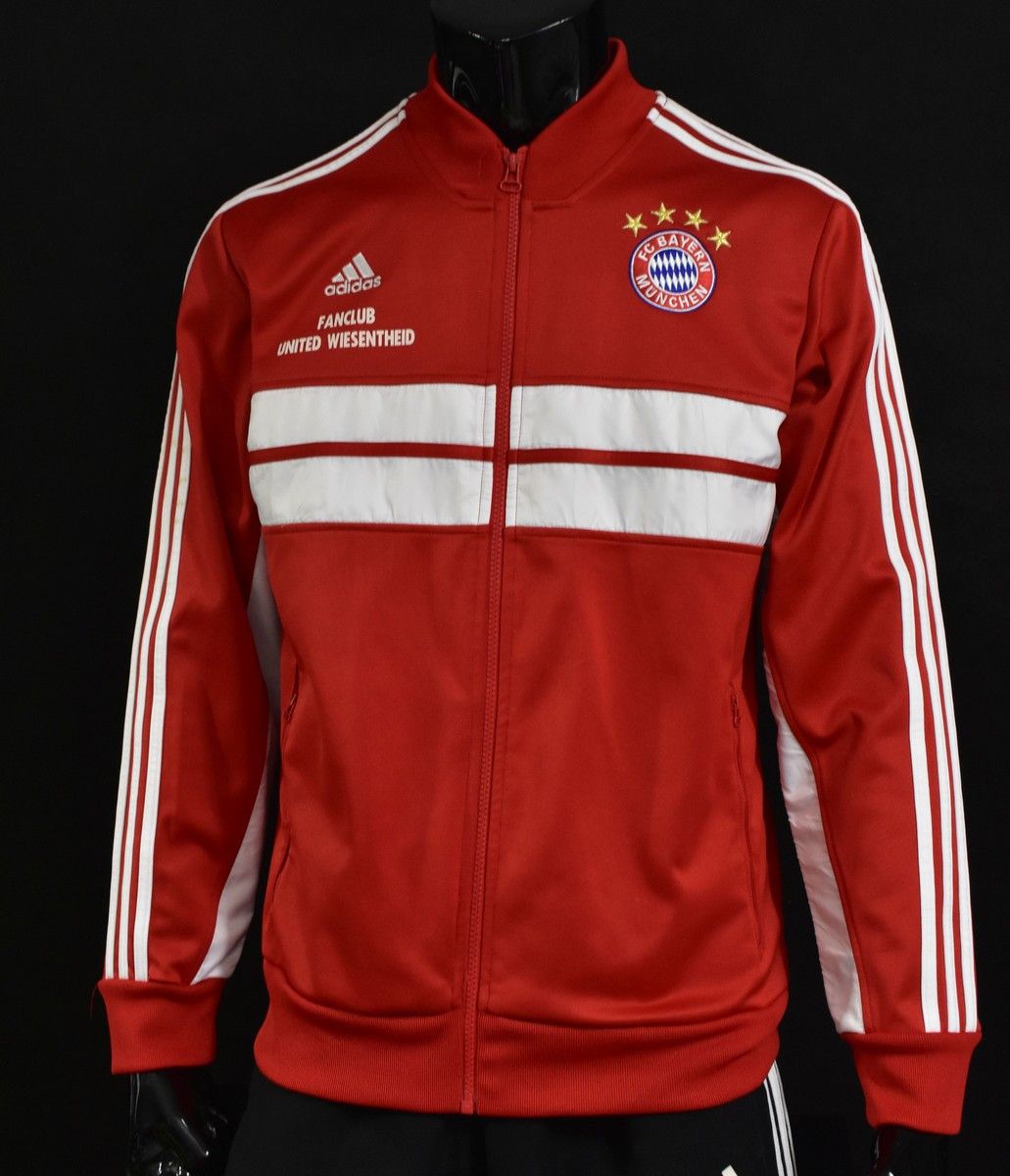 Adidas adidas Bayern München FANCLUB 2013 Jacket SIZE M (adults) Size US M / EU 48-50 / 2 - 1 Thumbnail