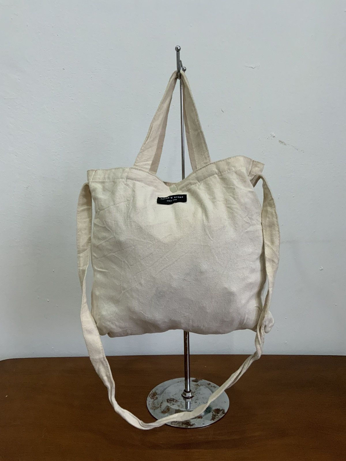 Mickey Mouse Vintage Mickey Mouse Freak’s Store 2 Ways Sling / Tote Bag Size ONE SIZE - 7 Thumbnail