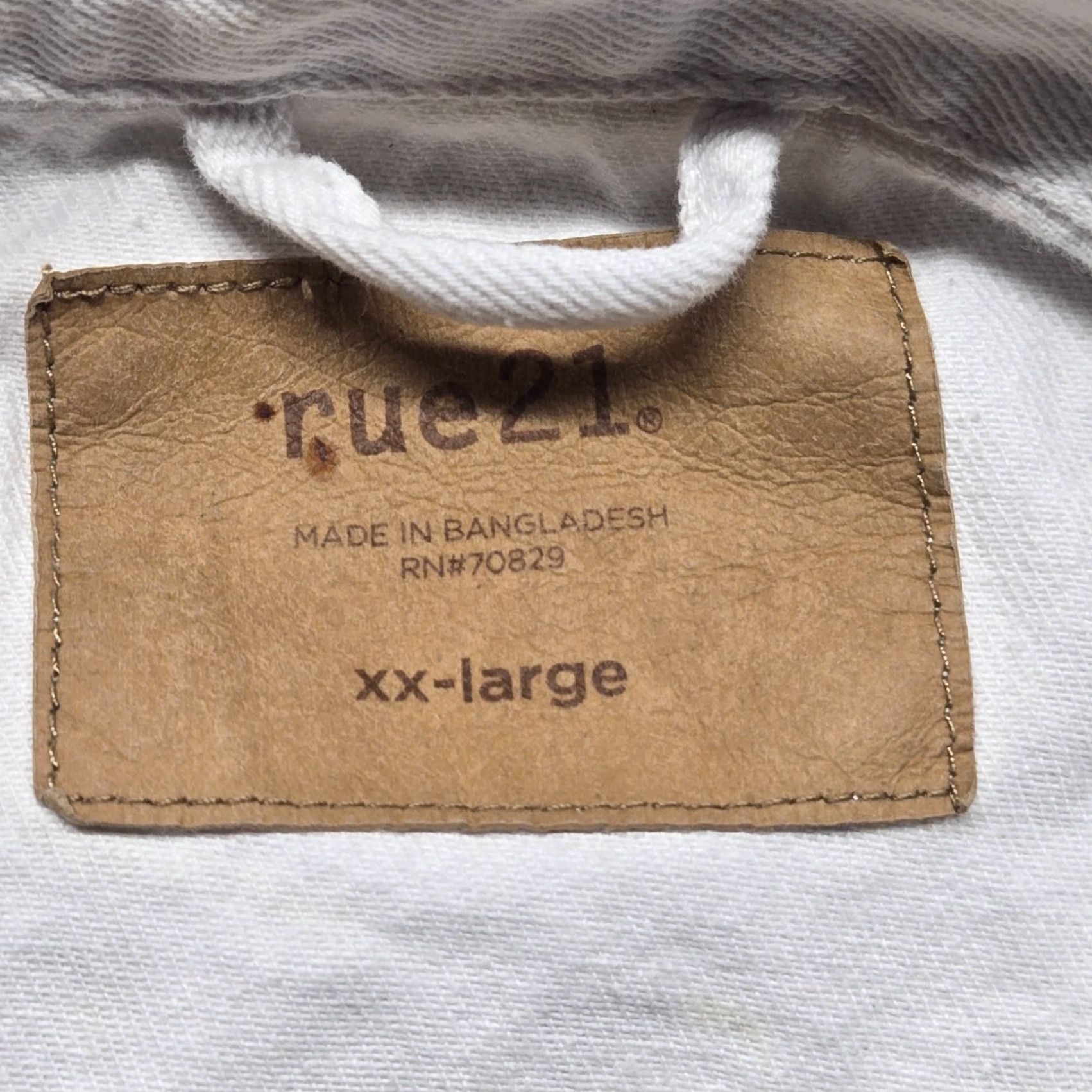 Vintage RUE21 White Denim Jacket - Women 2XL Trucker Button Up Cotton Long Sleeve 80s Casual Jacket Size 40" / US 18 - 4 Thumbnail