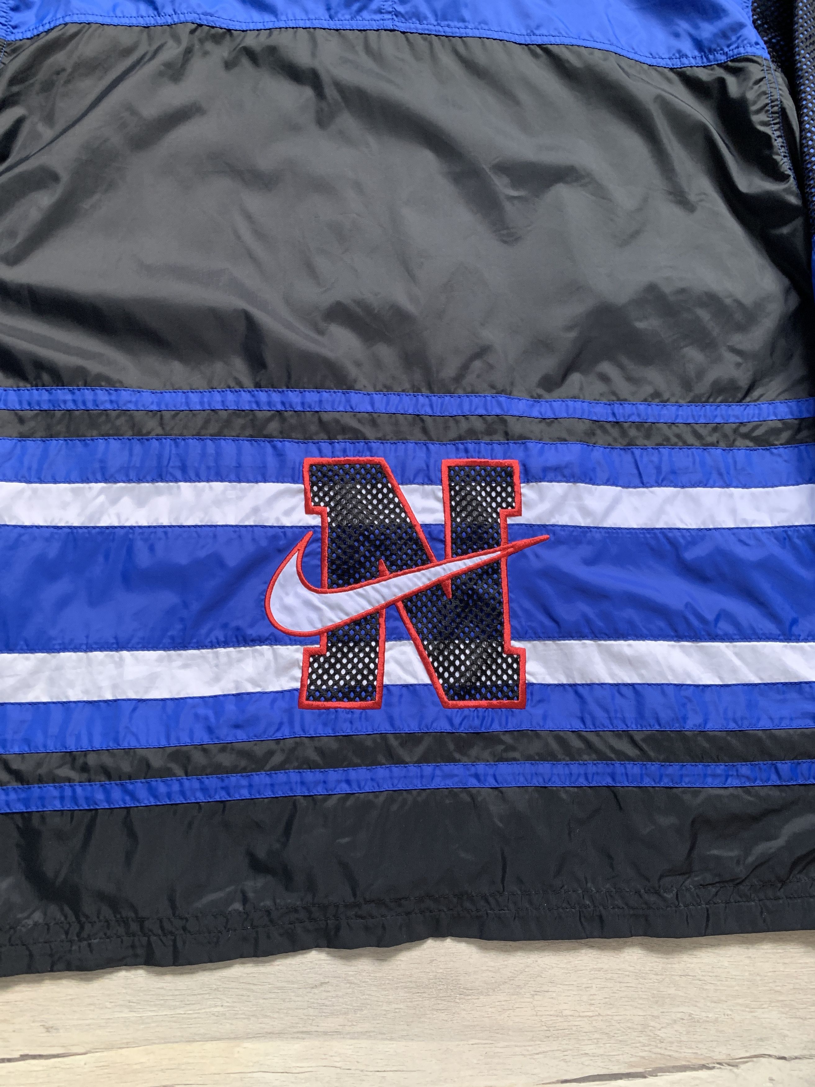 Nike × Vintage Vintage Nike Nylon Jacket Big Logo Baggy Crazy 90s Size US XL / EU 56 / 4 - 2 Thumbnail