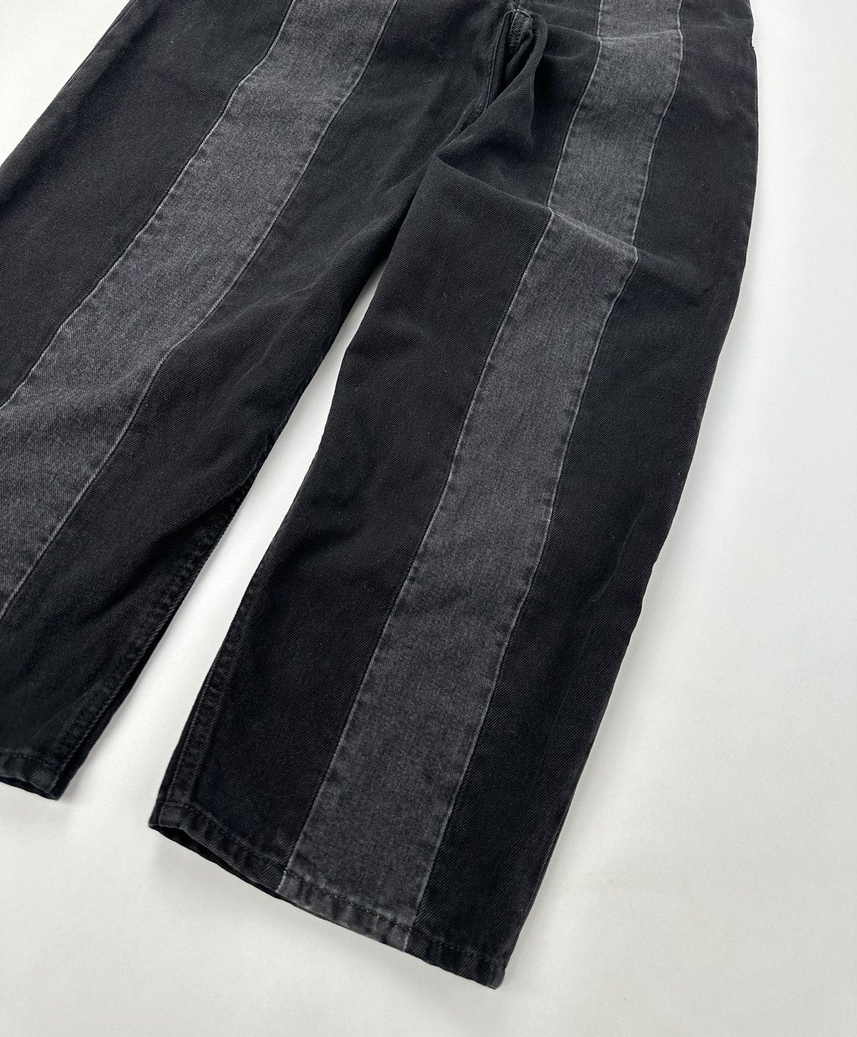 Maison Margiela Maison Margiela MM6 High waisted Button Fly Two-tone Denim Size 27" / US 4 / IT 40 - 5 Thumbnail