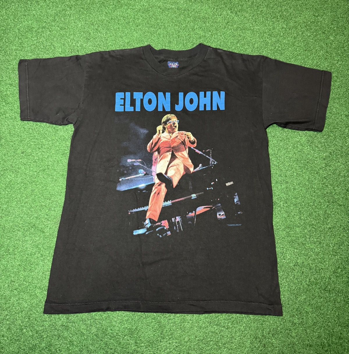 Band Tees Vintage 90s Elton John Concert Tour M/L Black Band T Shirt Size US L / EU 52-54 / 3 - 1 Thumbnail