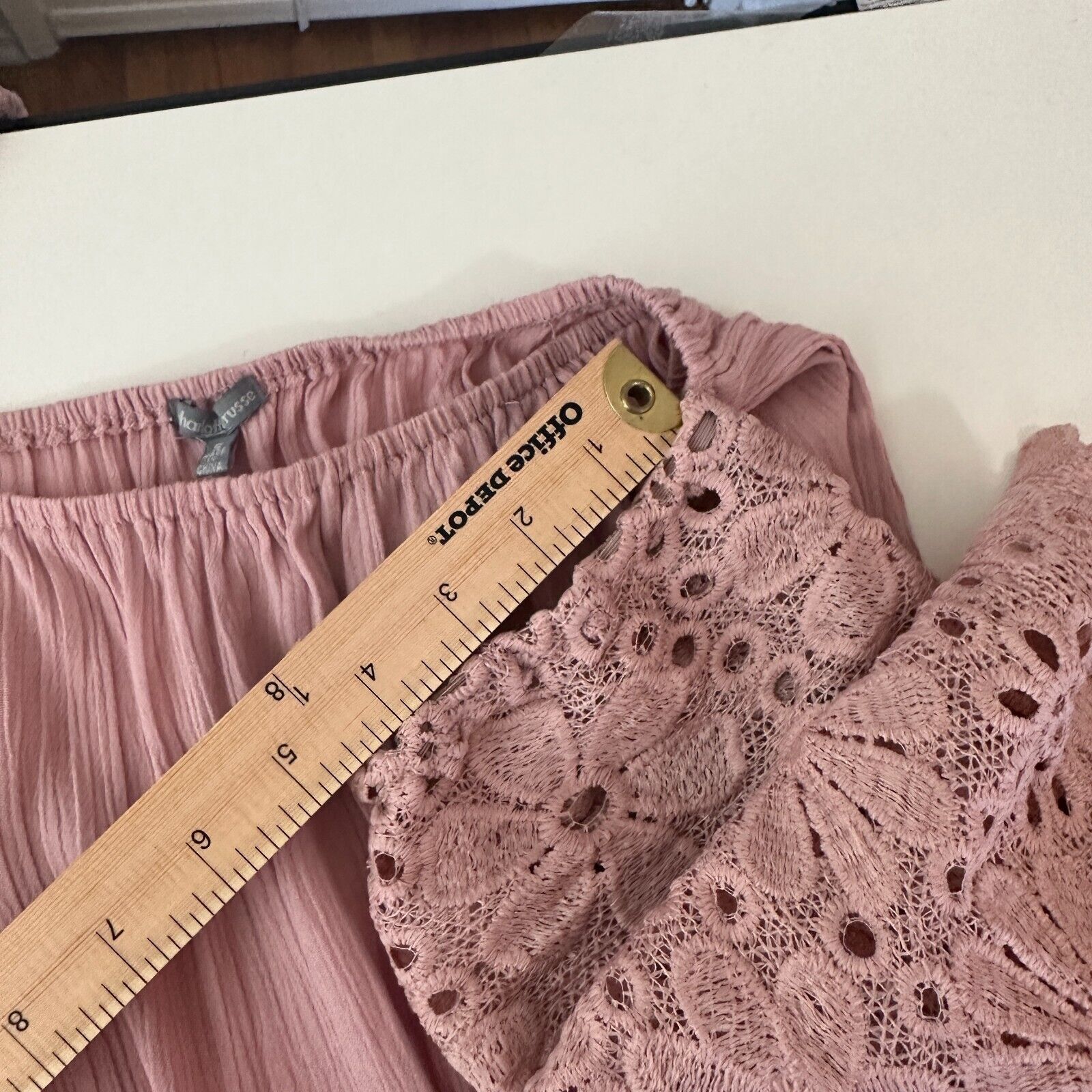 Other Charlotte Russe Dusty Pink Off Shoulder Eyelet Crop Blouse S Size S / US 4 / IT 40 - 12 Thumbnail