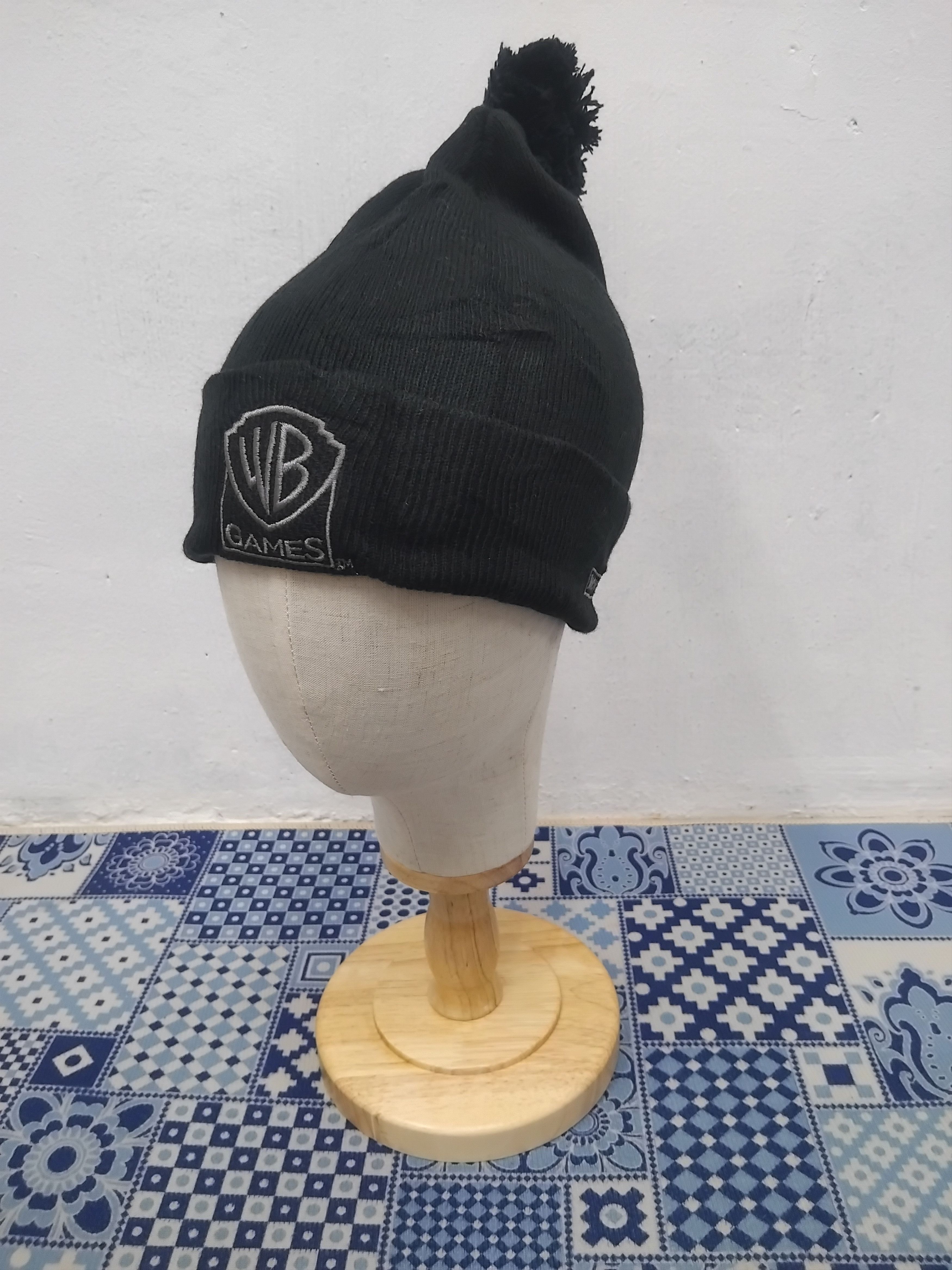 Japanese Brand 💥Warner bros black beanie Size ONE SIZE - 5 Thumbnail