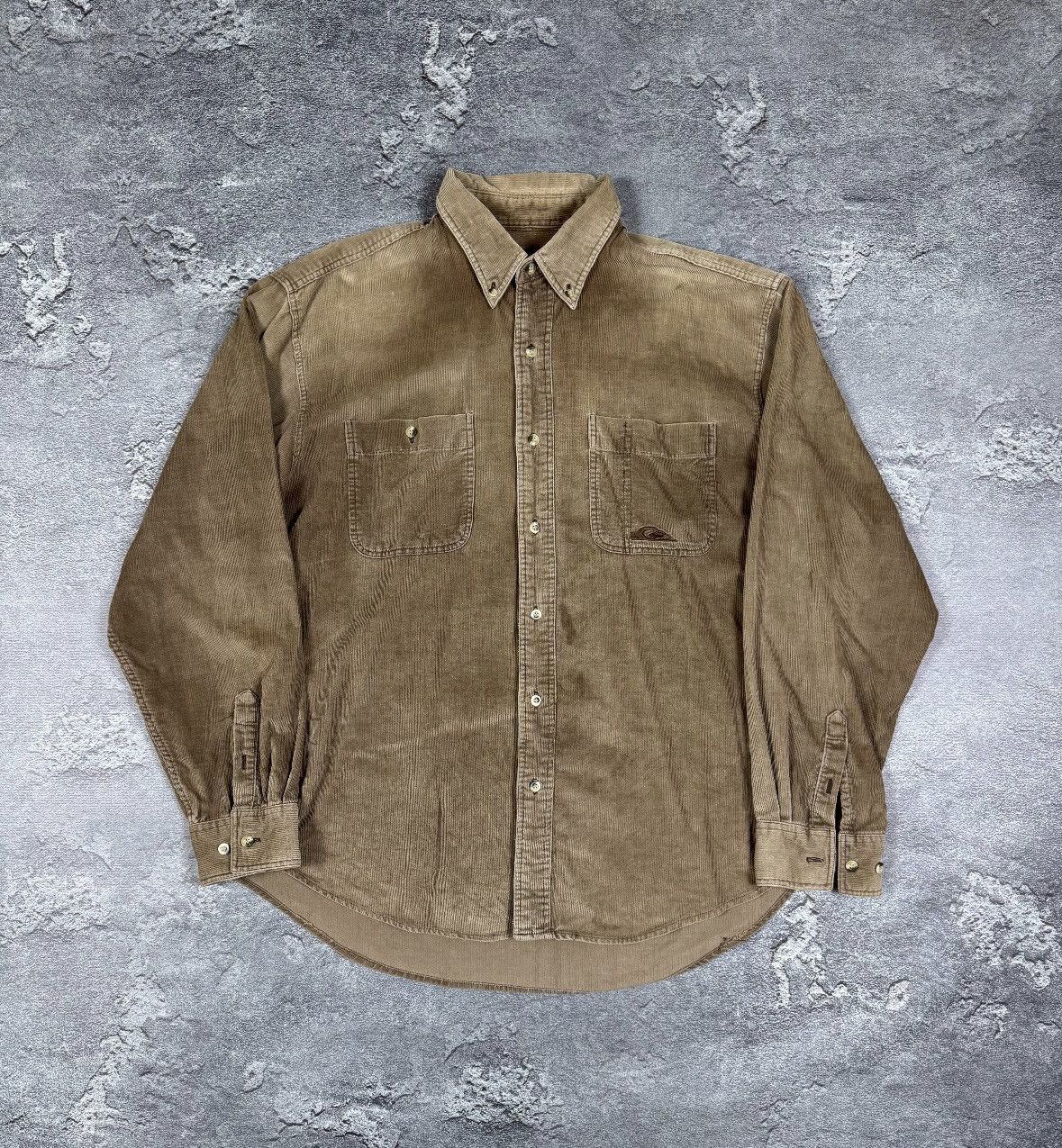 If Six Was Nine Quiksilver Corduroy Button Shirt Long Sleeve Size L Surf Size US L / EU 52-54 / 3 - 1 Thumbnail