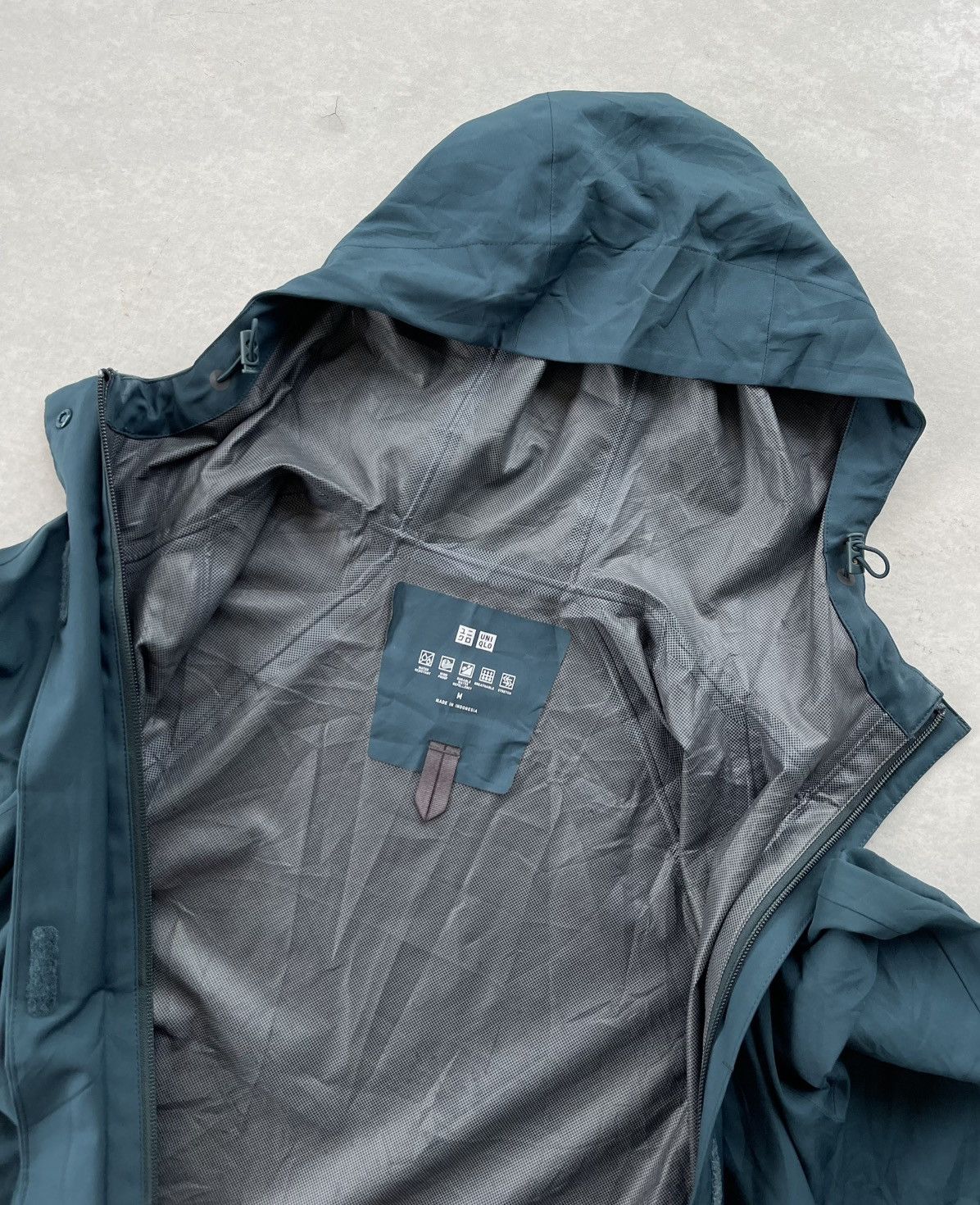 Uniqlo Uniqlo Women Block Tech Waterproof Coat/Jacket Size M / US 6-8 / IT 42-44 - 8 Thumbnail