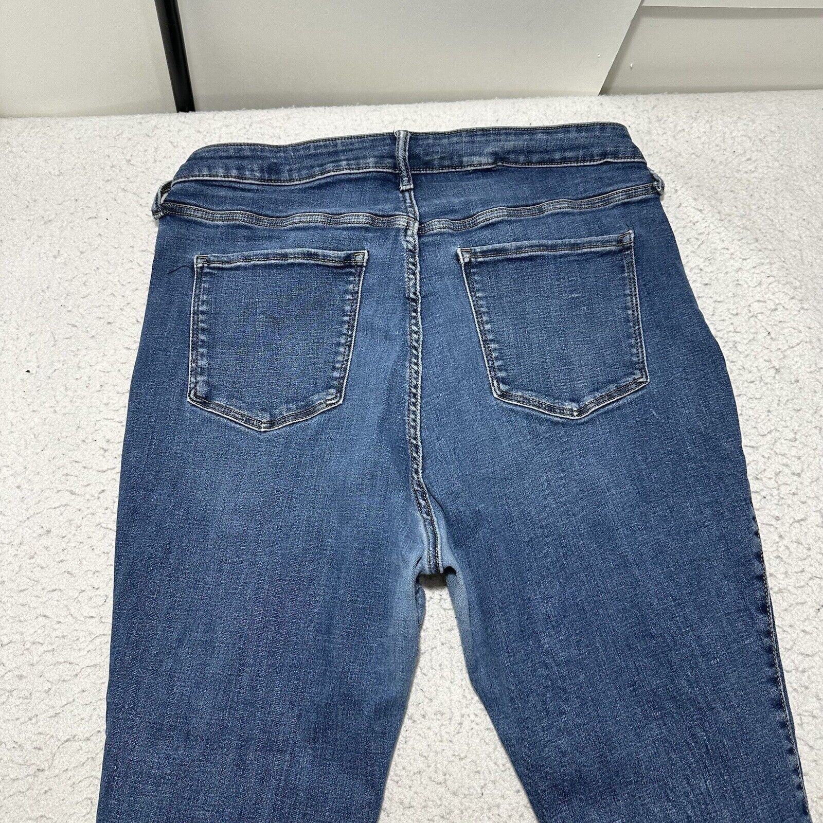 Old Navy Old Navy Rockstar 18 Skinny High Rise Ripped Jeans 36x28 Size 40" / US 18 - 8 Thumbnail