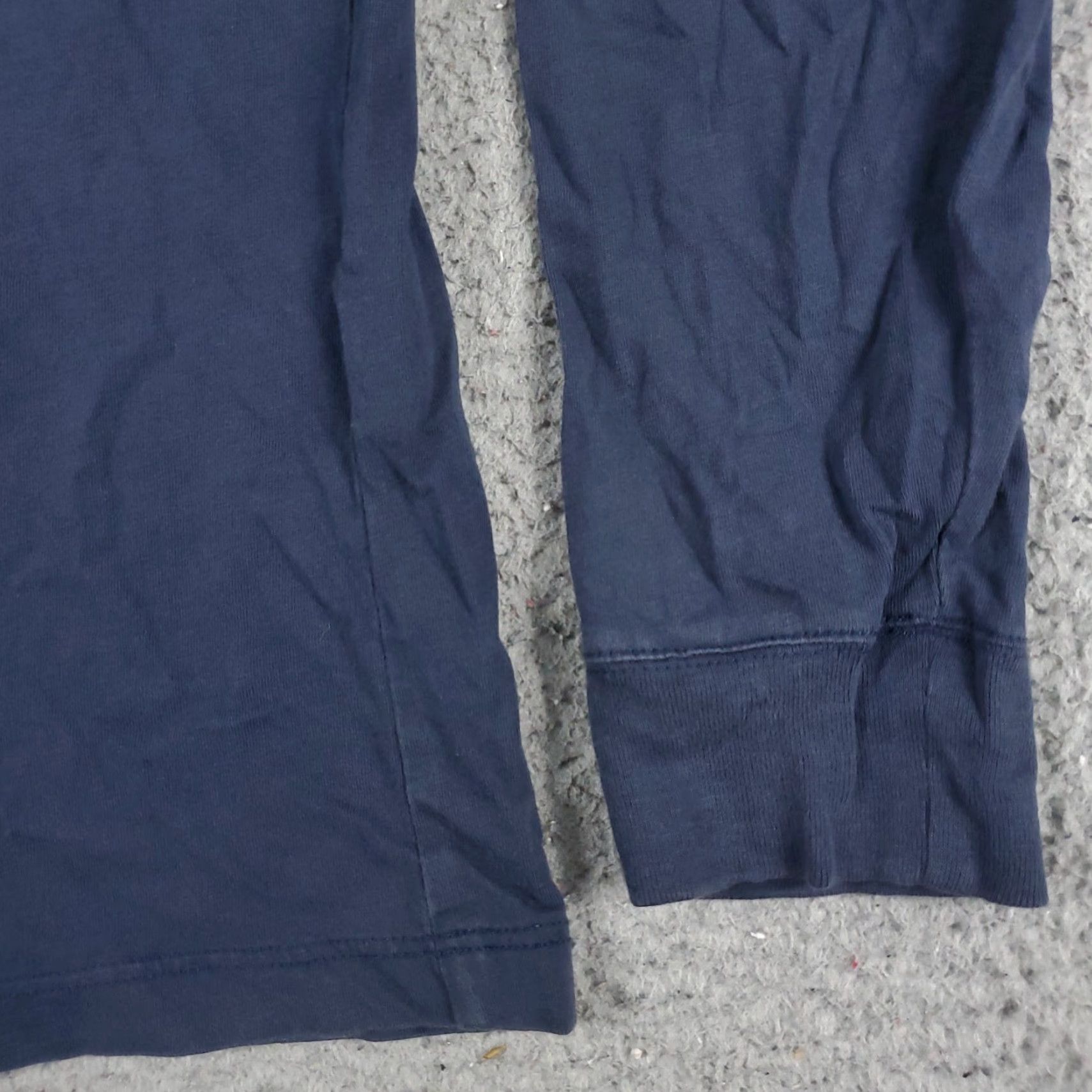 Vineyard Vines Vineyard Vines T Shirt Mens Small Blue Whale Casual Long Sleeve Size US S / EU 44-46 / 1 - 5 Thumbnail