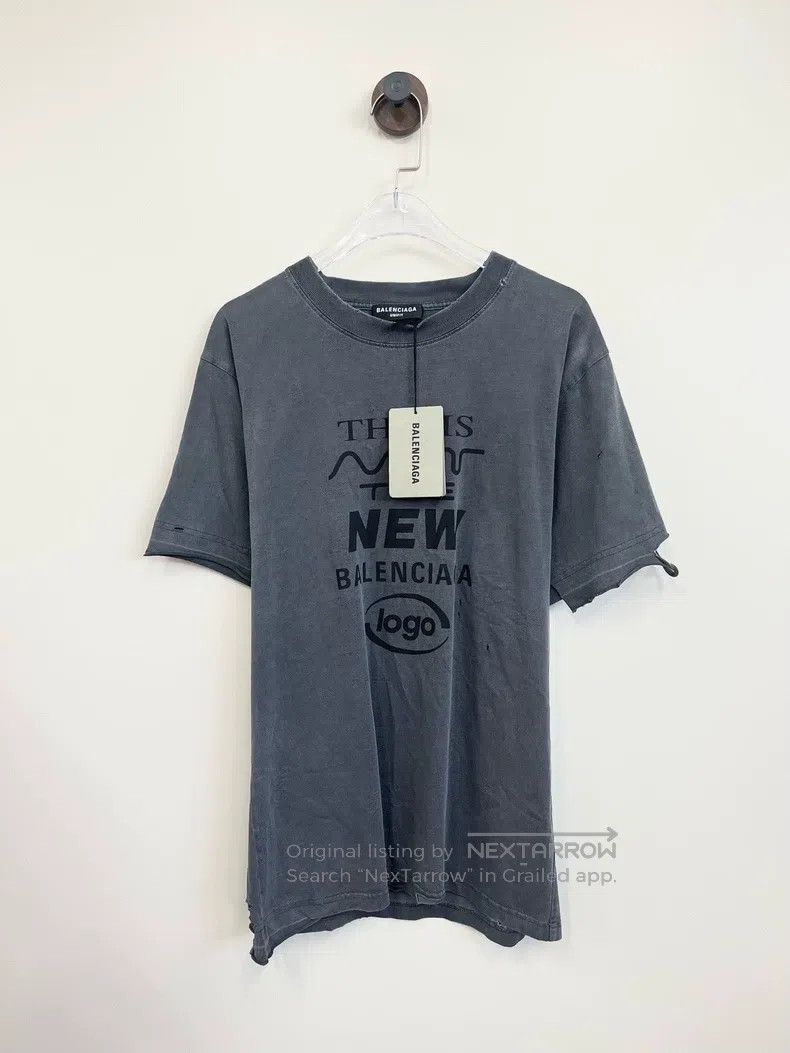 Balenciaga Balenciaga Distressed New logo short-sleeve T-shirt Size US S / EU 44-46 / 1 - 1 Thumbnail