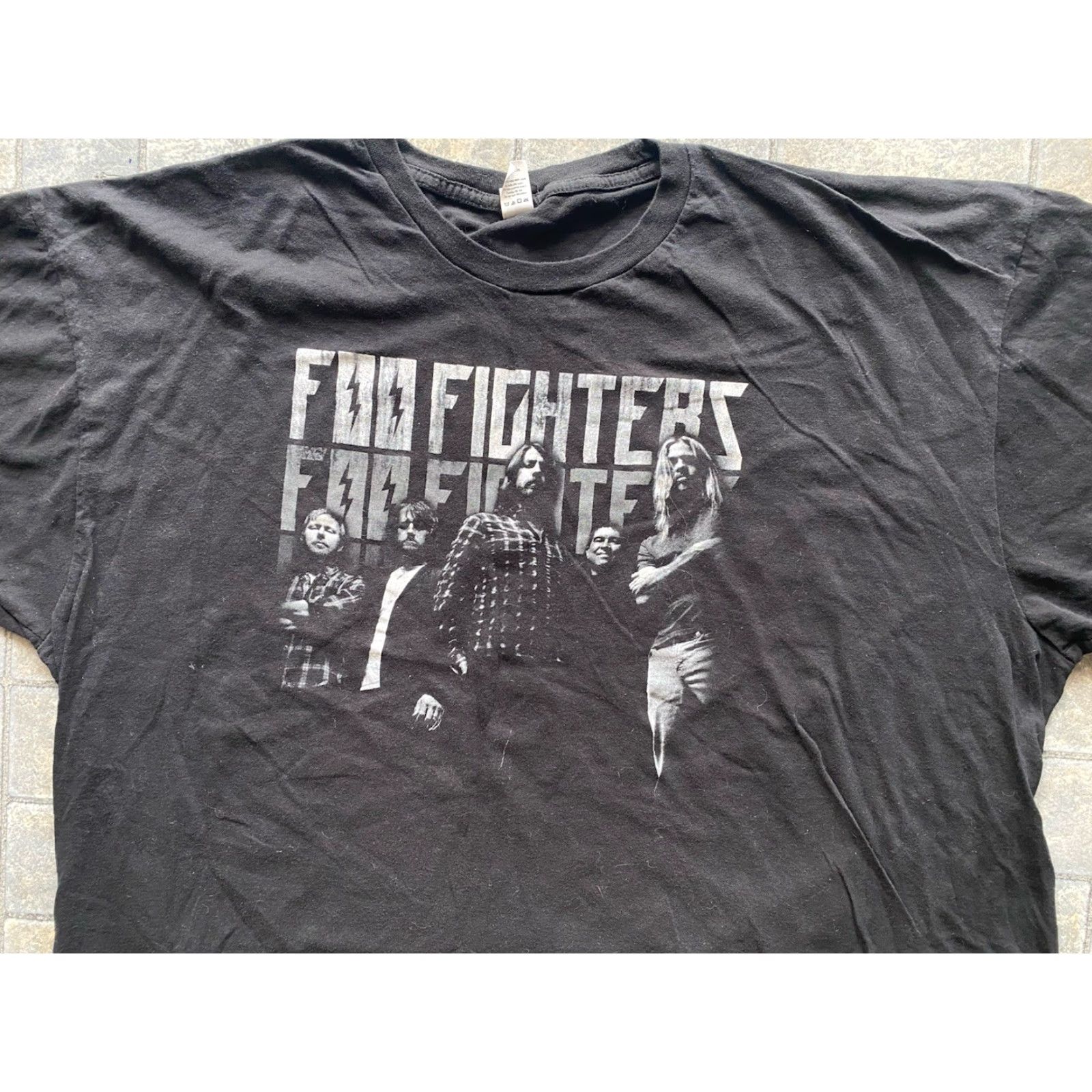 Tultex VINTAGE 2011 Foo Fighters Tultex 2XL Black T-Shirt Band Graphic Short Sleeve Mens Double Sided Size US XXL / EU 58 / 5 - 3 Thumbnail