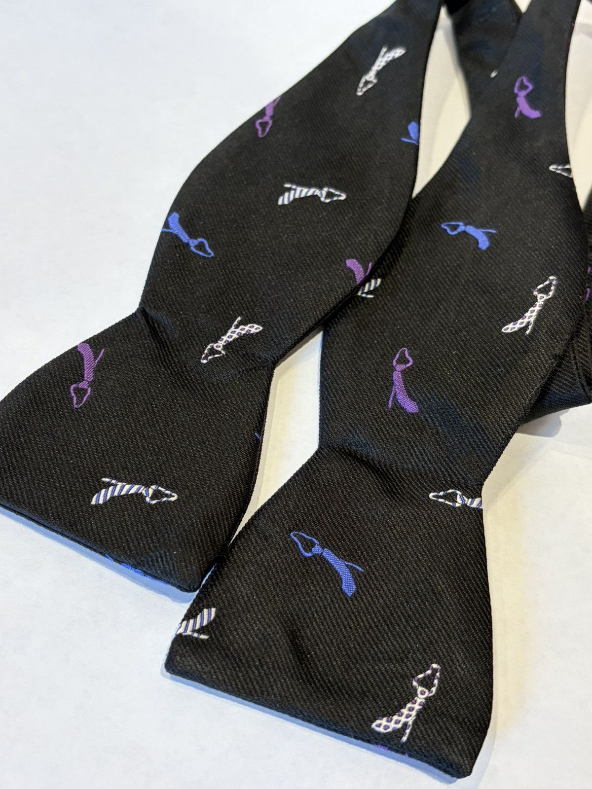 Other New Edward Armah Silk Dark Patterned Blue Bow Tie Size ONE SIZE - 4 Thumbnail