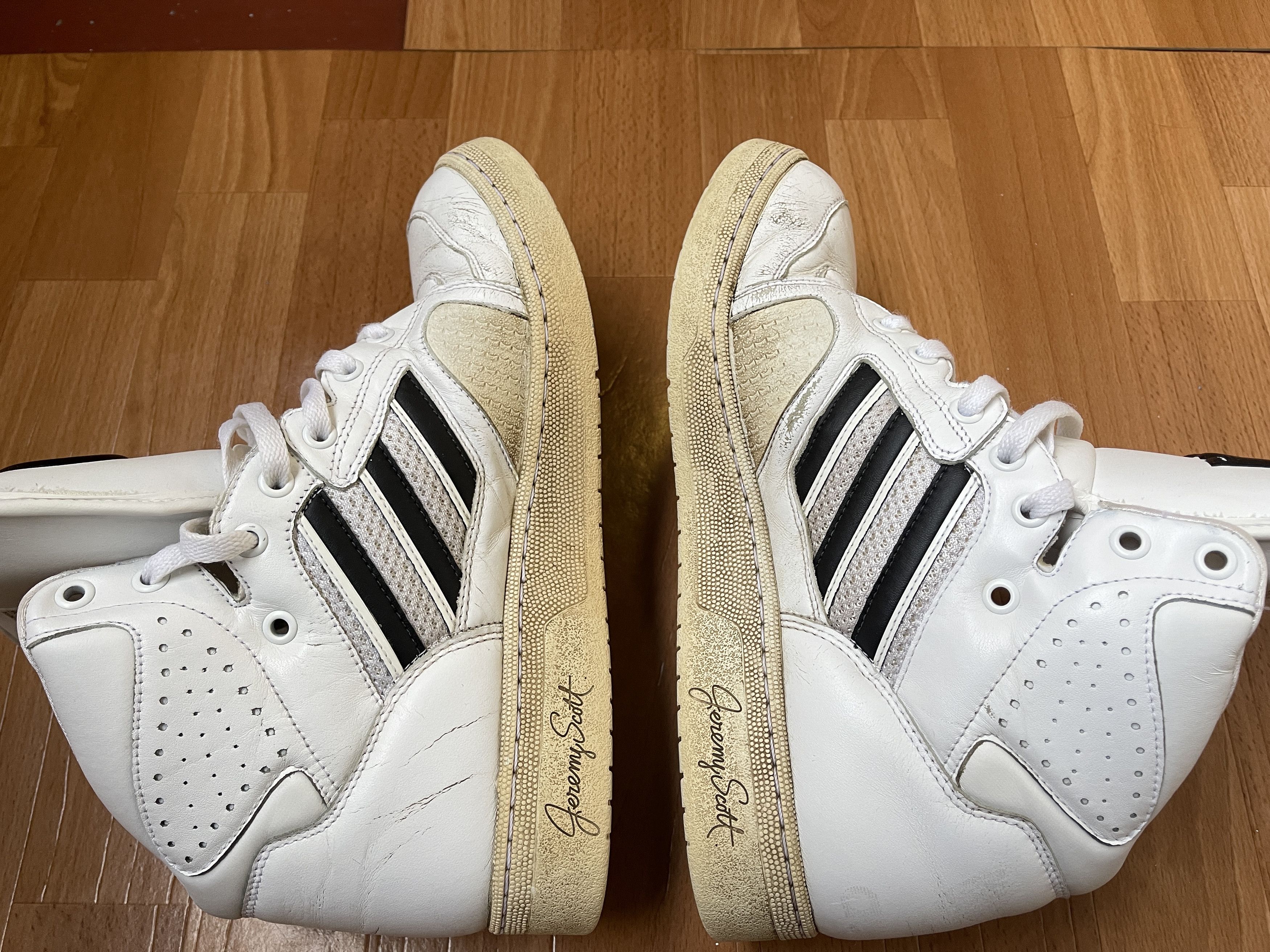 Adidas × Jeremy Scott Adidas sneakers, Jeremy Scott Instinct, Hi Top shoes, V24529 Size US 10.5 / EU 43-44 - 11 Thumbnail