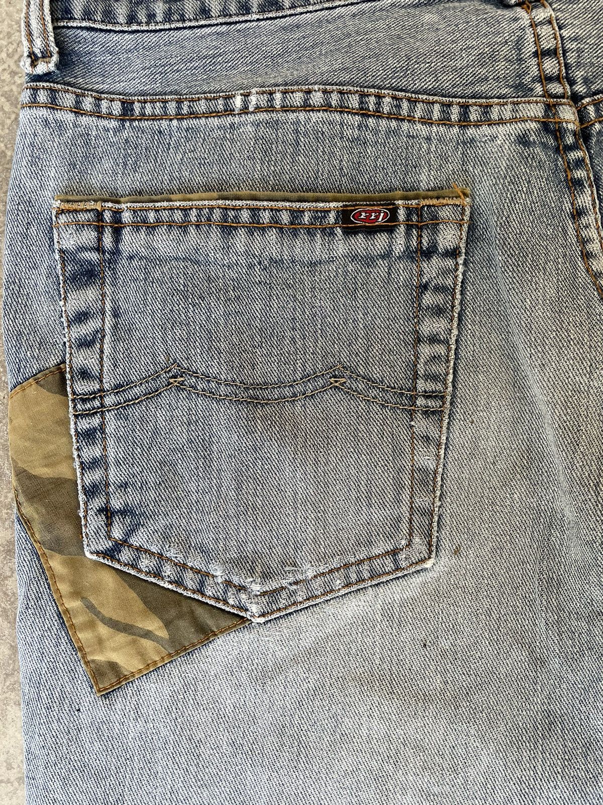 Japanese Brand Japanese Brand Pants Military Patches Size US 33 - 4 Thumbnail