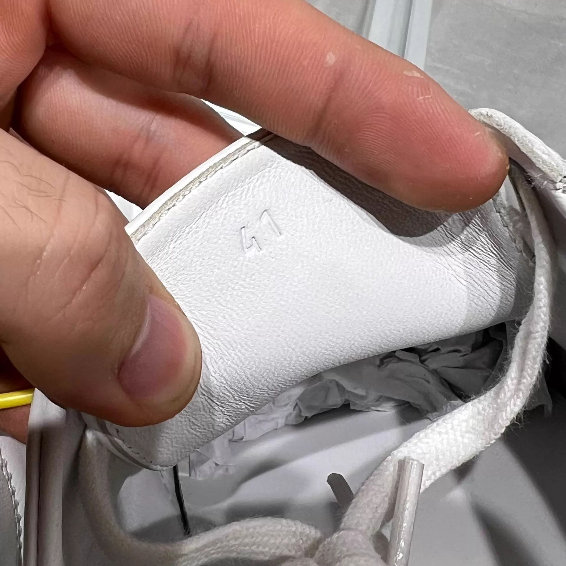 Hermes HERMES white and brown sneakers size 41 Size US 8 / EU 41 - 8 Thumbnail