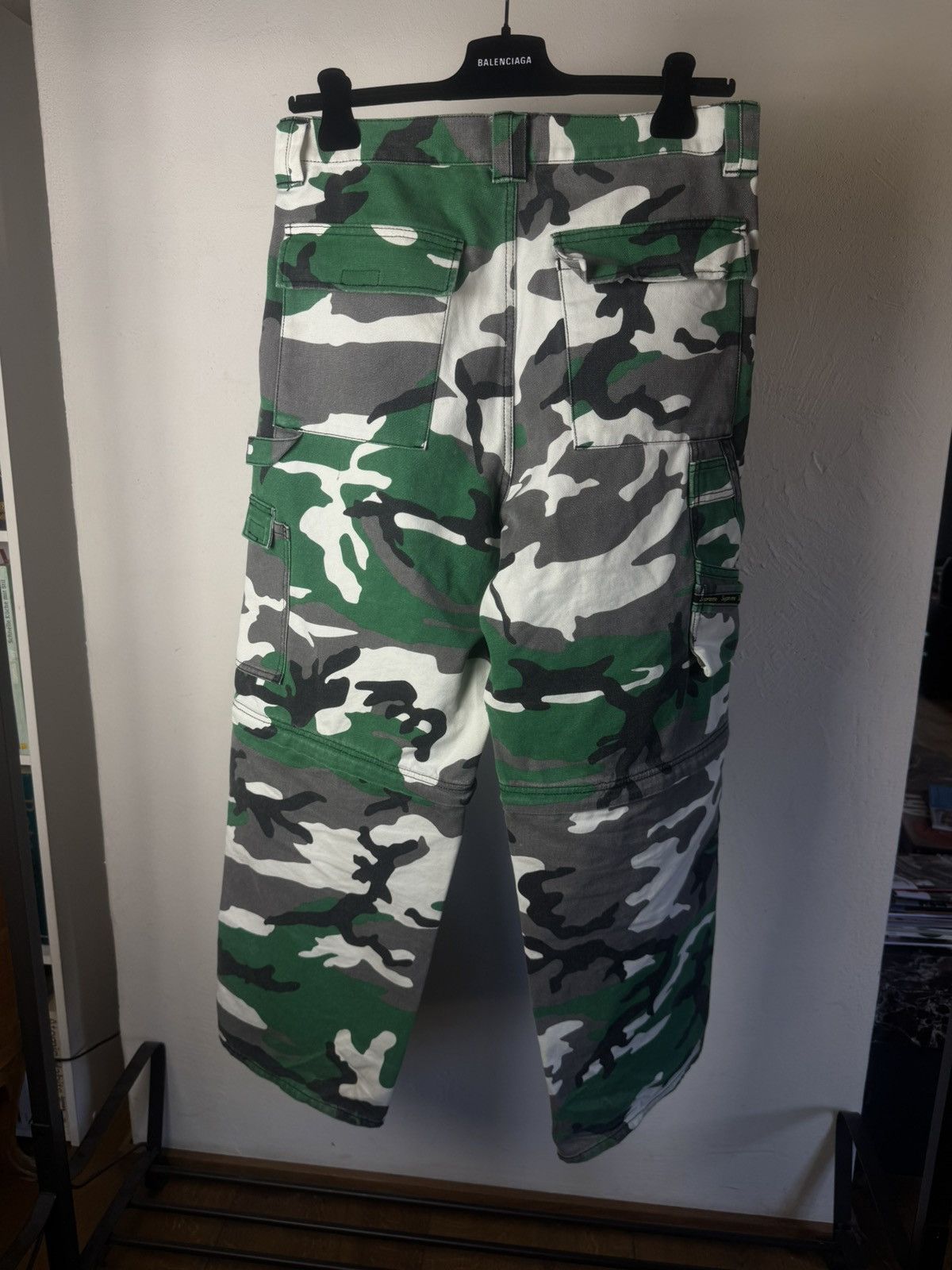Supreme Supreme green camo zip-cargos Size US 32 / EU 48 - 2 Thumbnail