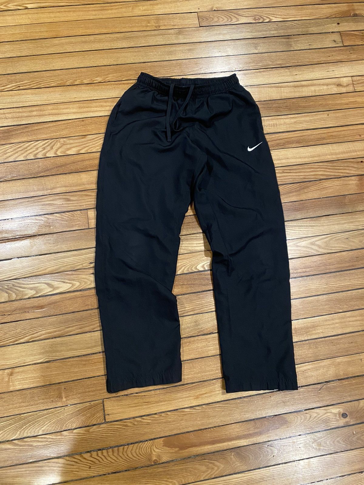 Nike Nike swishy pants Med Size US 34 / EU 50 - 1 Thumbnail