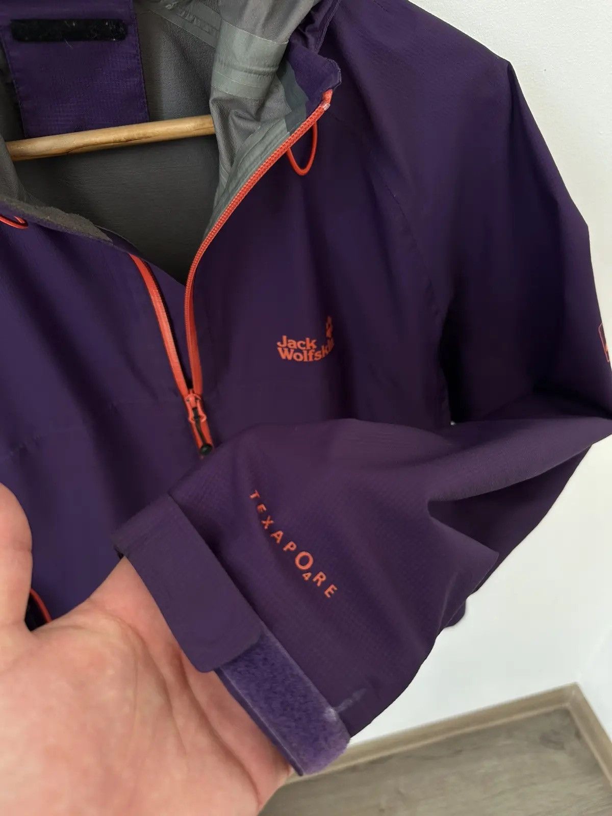 Jack Wolfskin Vintage Jack Wolfskin Outdoor Purple Women’s Jacket Size US XL / EU 56 / 4 - 7 Thumbnail