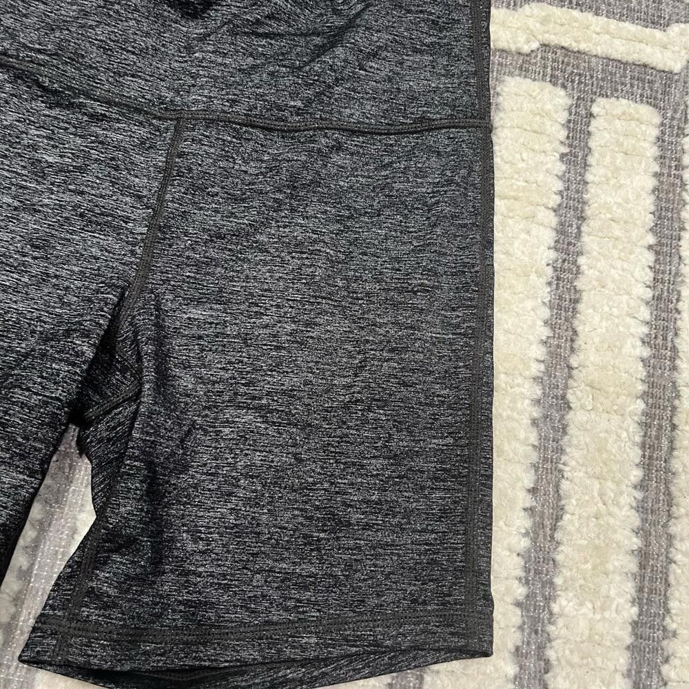Designer Athleta biker shorts size medium Size 32" / US 10 / IT 46 - 3 Thumbnail