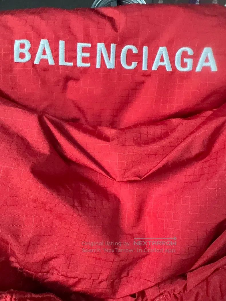 Balenciaga Balenciaga Red Back Neck Embroidered Letter Logo Hooded Br Size XXS / US 00 / IT 34 - 5 Thumbnail