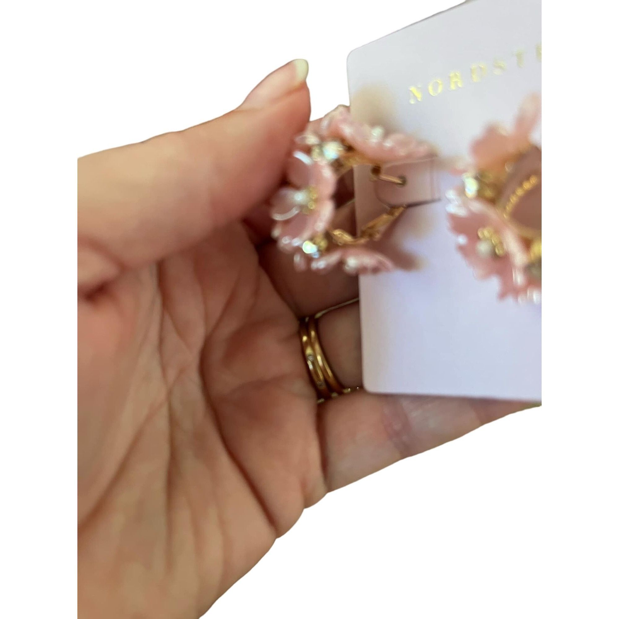 Bloomingdale's Bloomingdale’s Crystal Gold Pleated Flower Series Hoop Fashi Size ONE SIZE - 2 Thumbnail